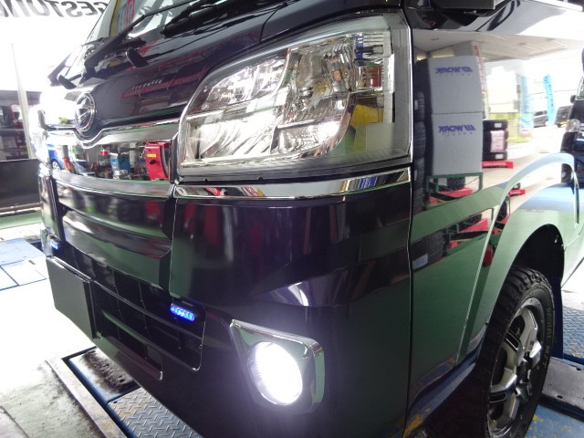 ハイゼットジャンボ 純正LEDヘッドライトへ交換！ | ダイハツ