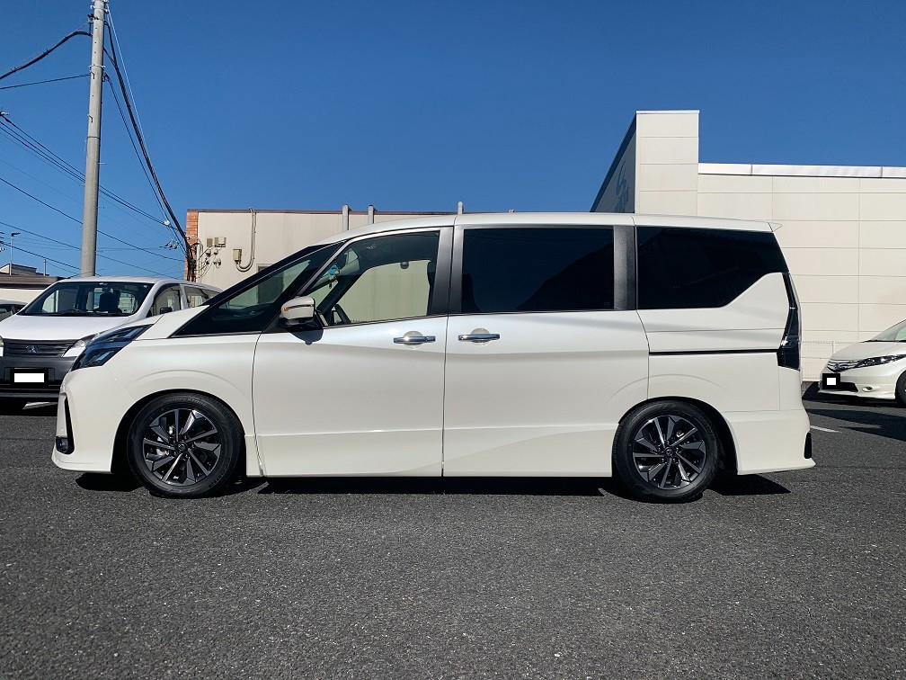 納車後に直行入庫!! 新車C27/セレナに車高調＋スーパー
