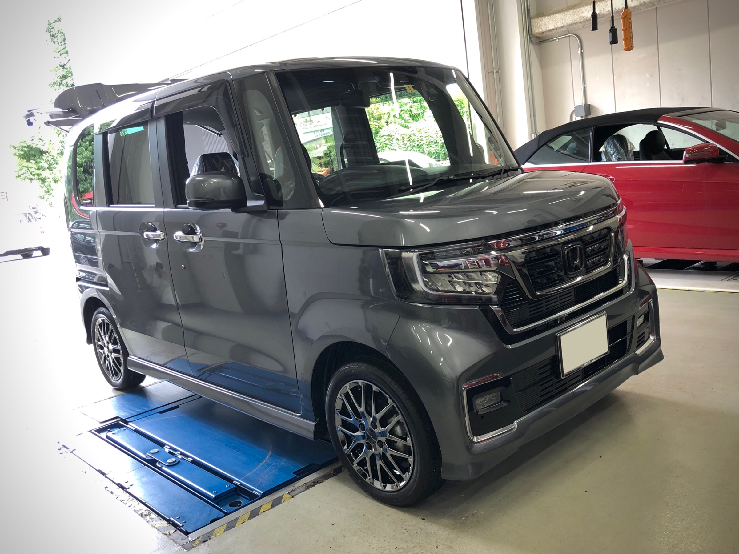 N Box カスタム Jf3 Moduloホイール装着 スタッフ日記 コクピット21世田谷 車のカスタマイズにかかわるスタッフより