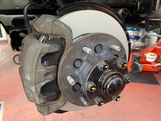 ◇MITSUBISHI DELICA SPACE GEAR [PF6W] Nnxudol 900施工・リアスタビ