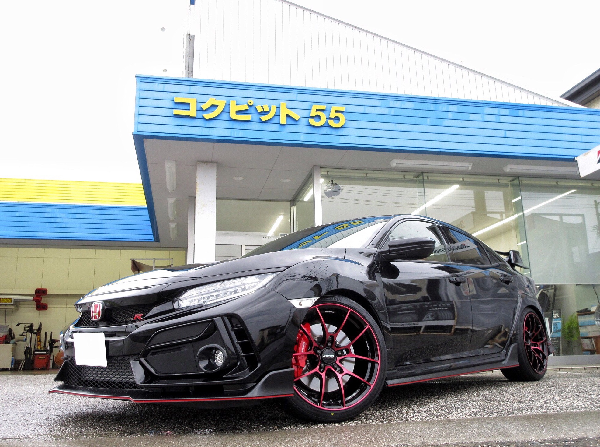 あまりのカッコ良さに思わず絶句！？ ホンダ シビック タイプR