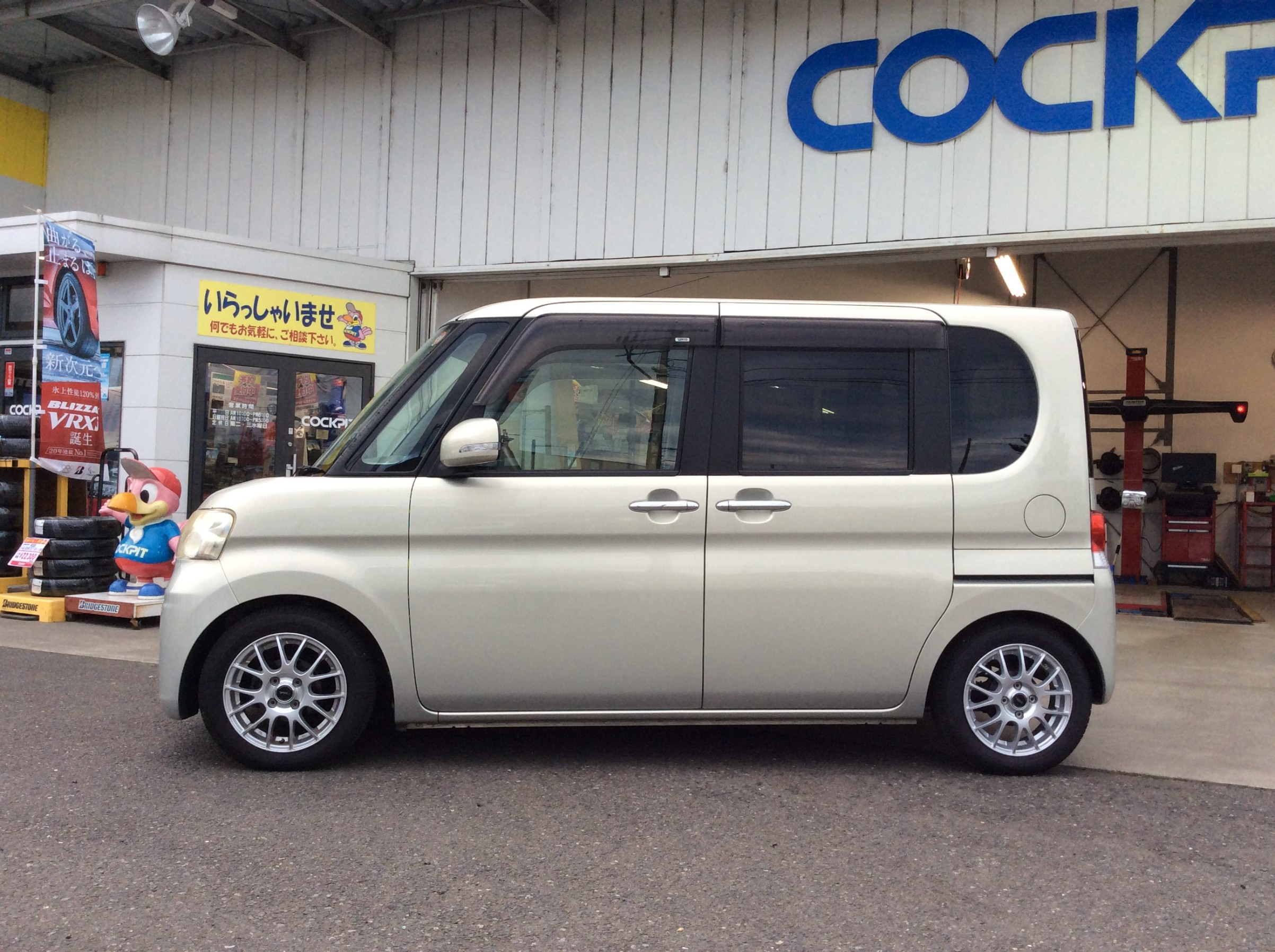 ダイハツ タント L375 車高調＆スタビライザー取り付けます
