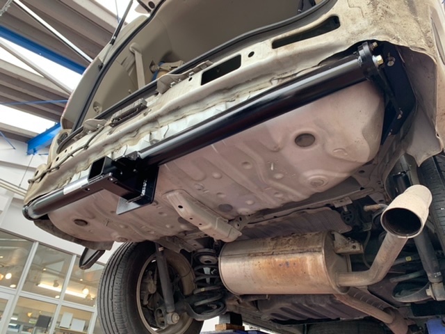 ◇TOYOTA VOXY [ZRR70W] SUNTREX ヒッチメンバー取付◇ | トヨタ