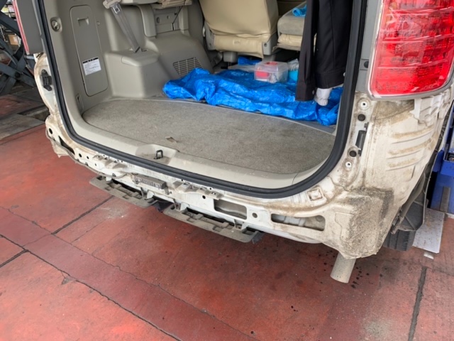 ◇TOYOTA VOXY [ZRR70W] SUNTREX ヒッチメンバー取付◇ | トヨタ