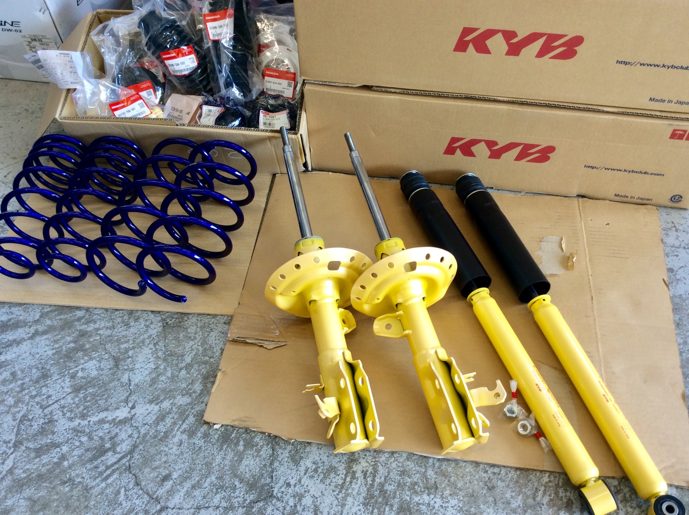 ホンダフィットRS GE8 足回り交換! | ホンダ フィット 足まわり ホンダフィットRS GE8 足回り交換! | ホンダ フィット 足まわり