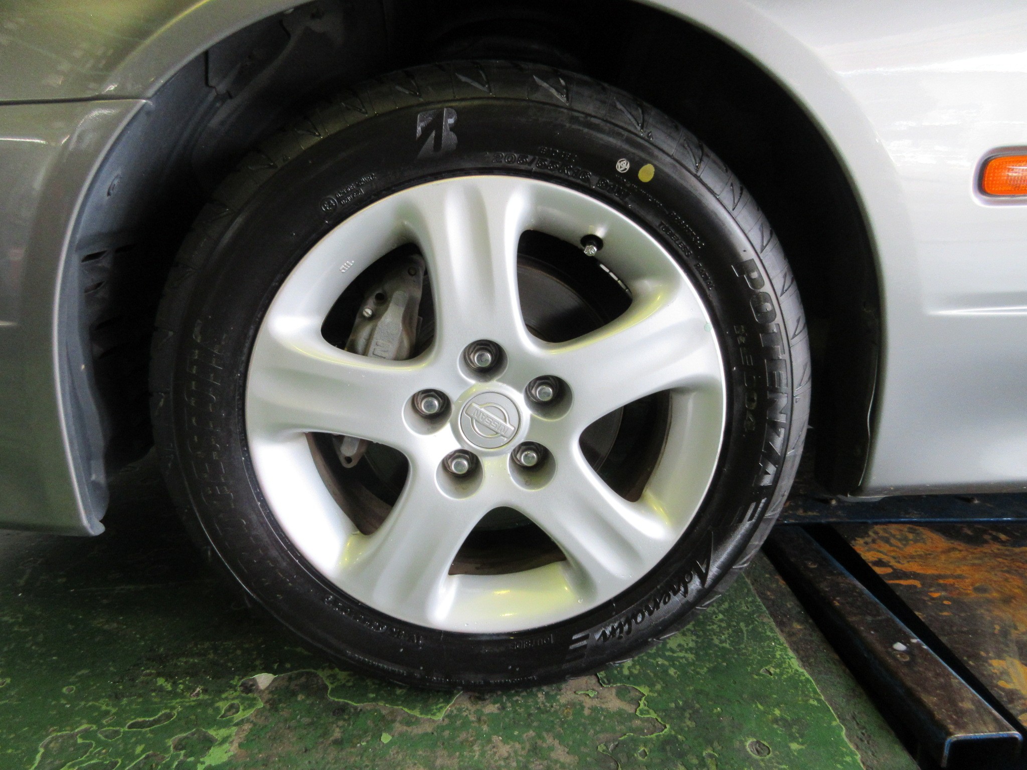 1/10 タイヤホイール付き D1 川畑号 S15 シルビアボディセット 送料込 1/10 タイヤホイール付き D1 川畑号 S15 シルビアボディセット