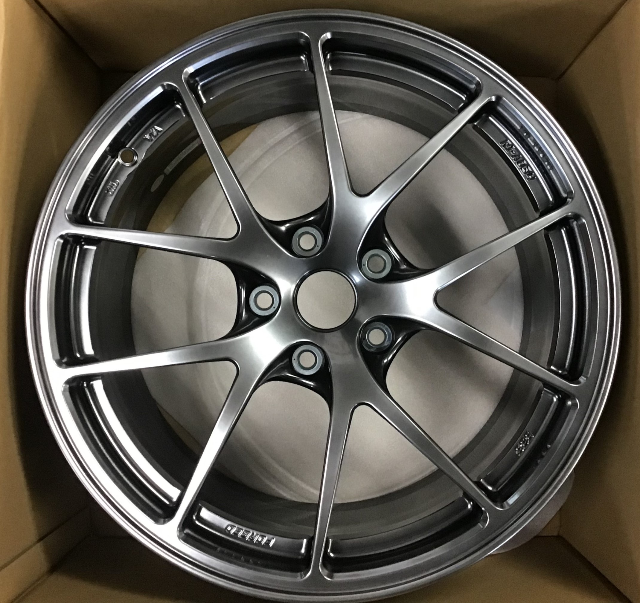 最終値下げ‼️スバルSTIホイール 楽天市場】STI（ホイール｜タイヤ・ホイール）：車用品<車用品