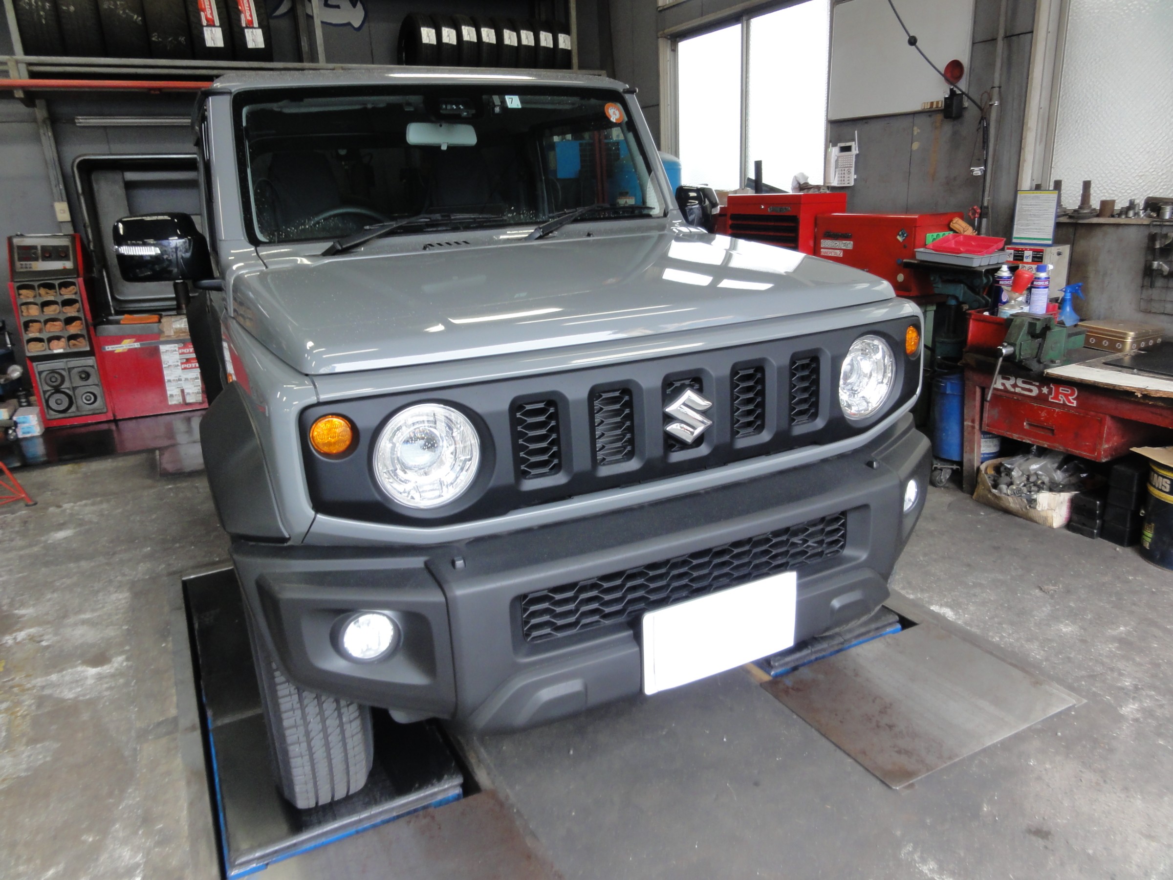津田レーシング jb74 ビルシュタインショックアブソーバ 降り積もっ