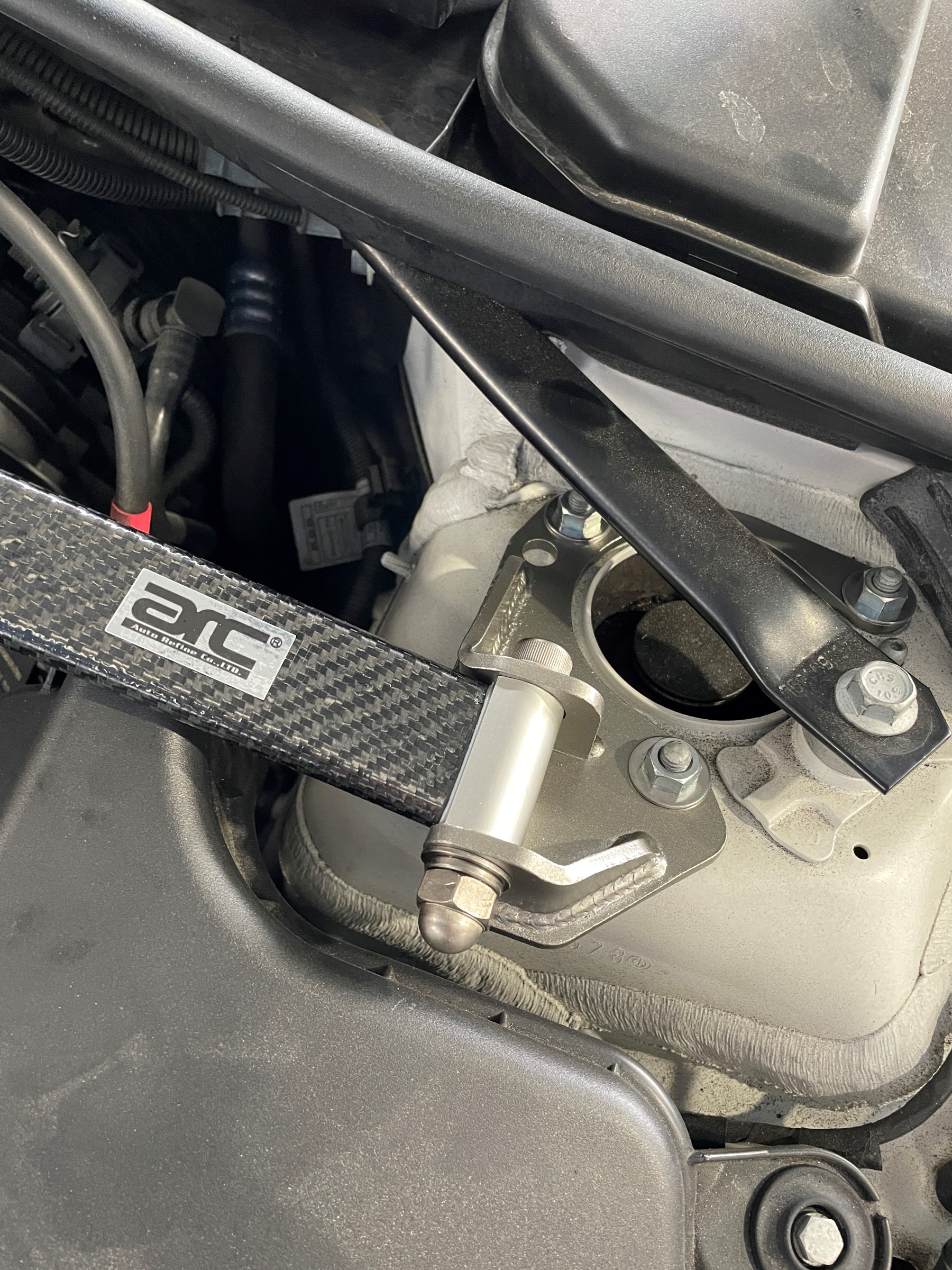 ☆BMW E91 arcでボディ補強もばっちり☆ | BMW 5シリーズ 足まわり