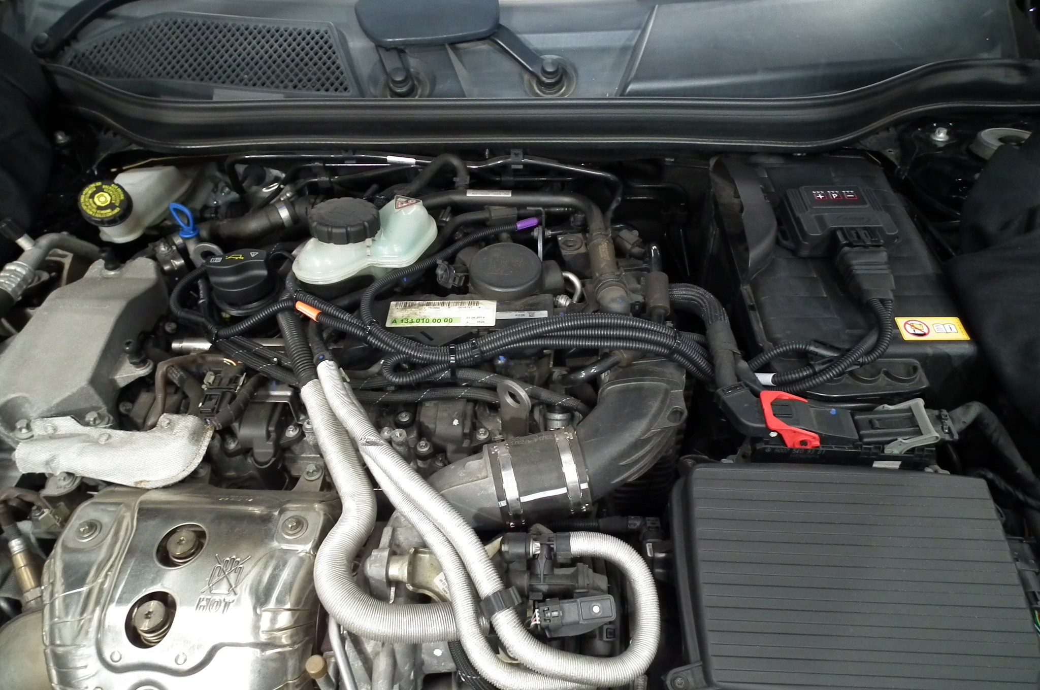 メルセデスAMG GLA45 【 DTE Power Control 取り付け 】作業紹介