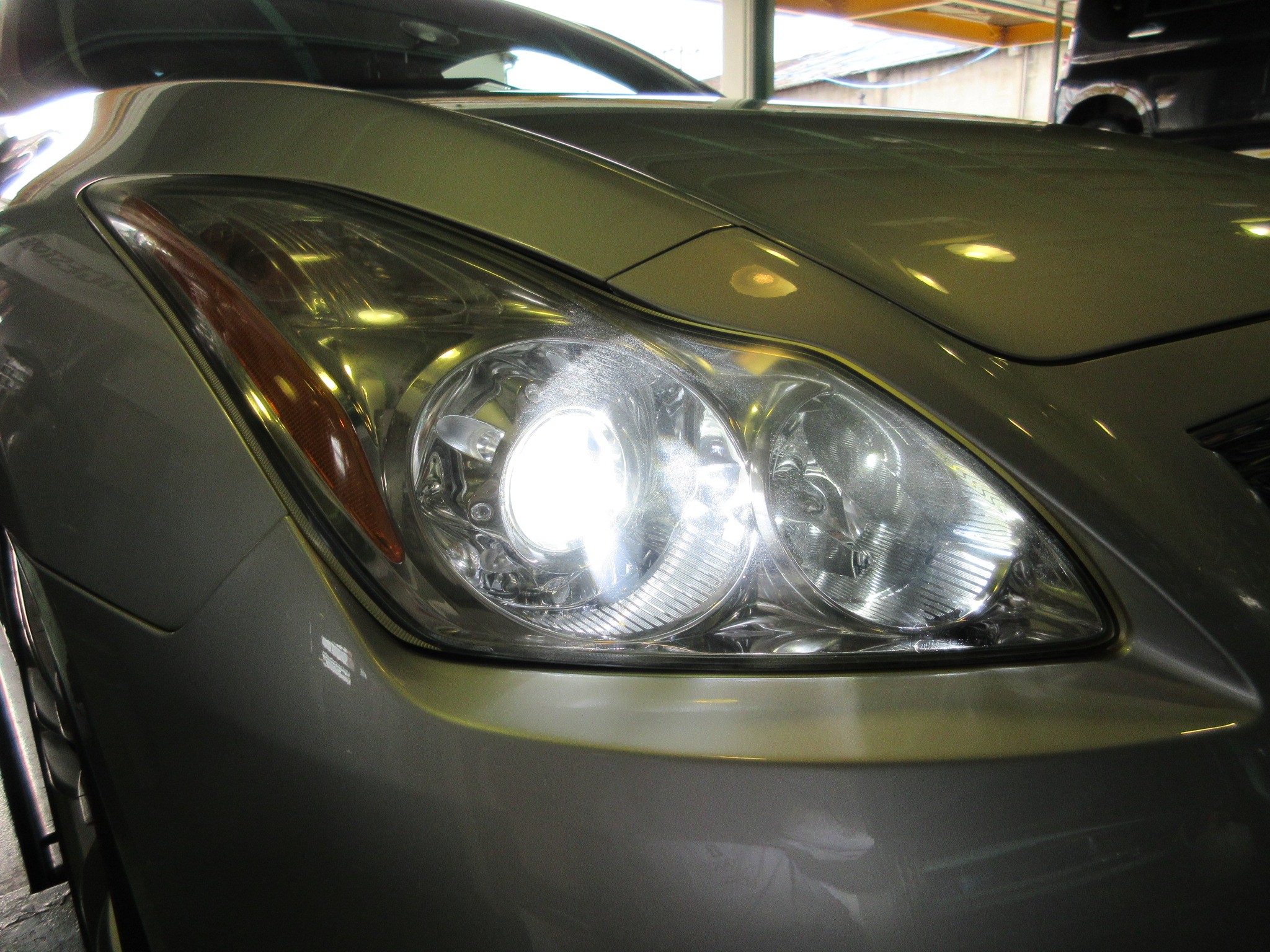 スカイライン(CKV36) LEDヘッドライトバルブ取り付け | 日産