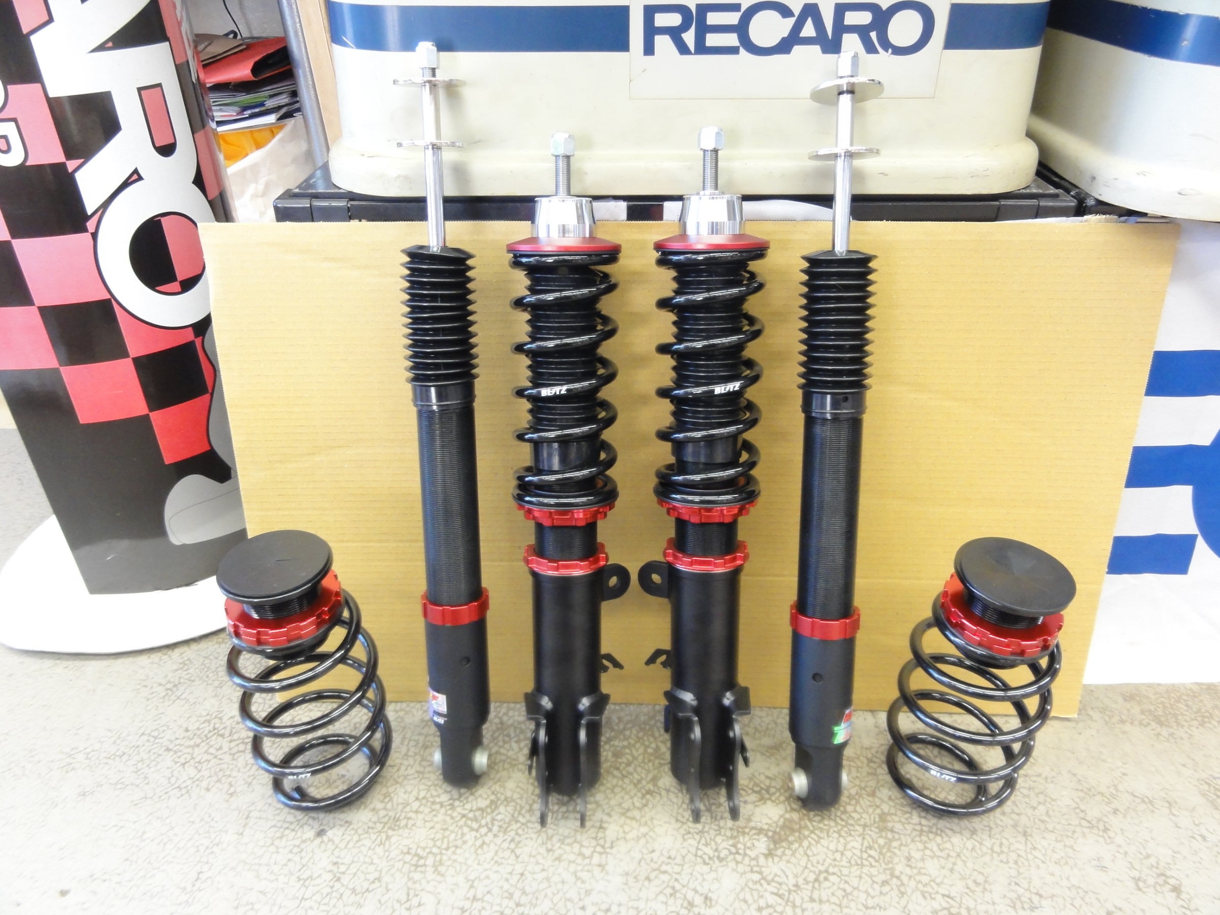 NｰWGNカスタム（JH1）ブリッツ製車高調「DAMPER ZZ-R」装着