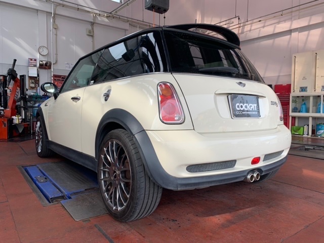 ◇BMW MINI [RE16] 車検整備 DIXCEL リアブレーキローター&パッド交換