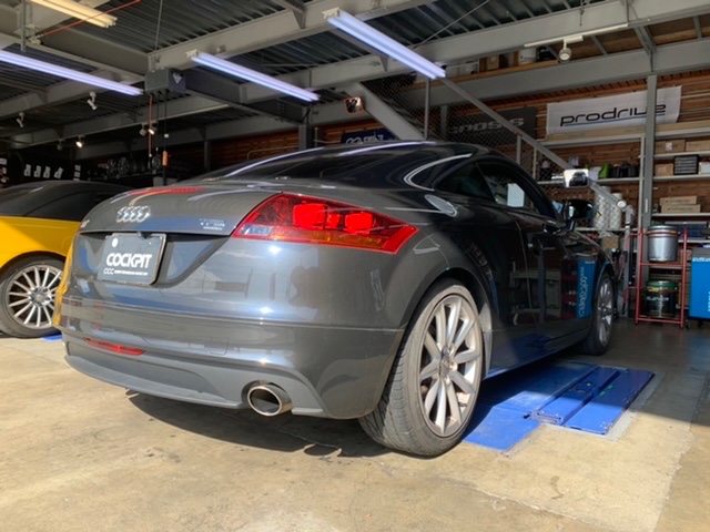 ◇Audi TT [8JCESF] 車検整備 DIXCEL リアブレーキローターパッド交換
