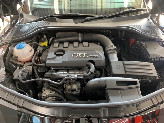 ◇Audi TT [8JCESF] 車検整備 DIXCEL リアブレーキローターパッド交換