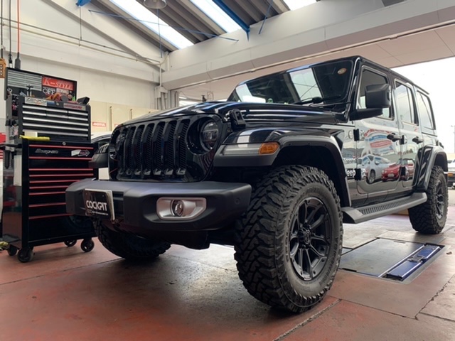 ◇Jeep Wrangler [JL20L] 用品取付 X-FANG Lift up spring F/2.5