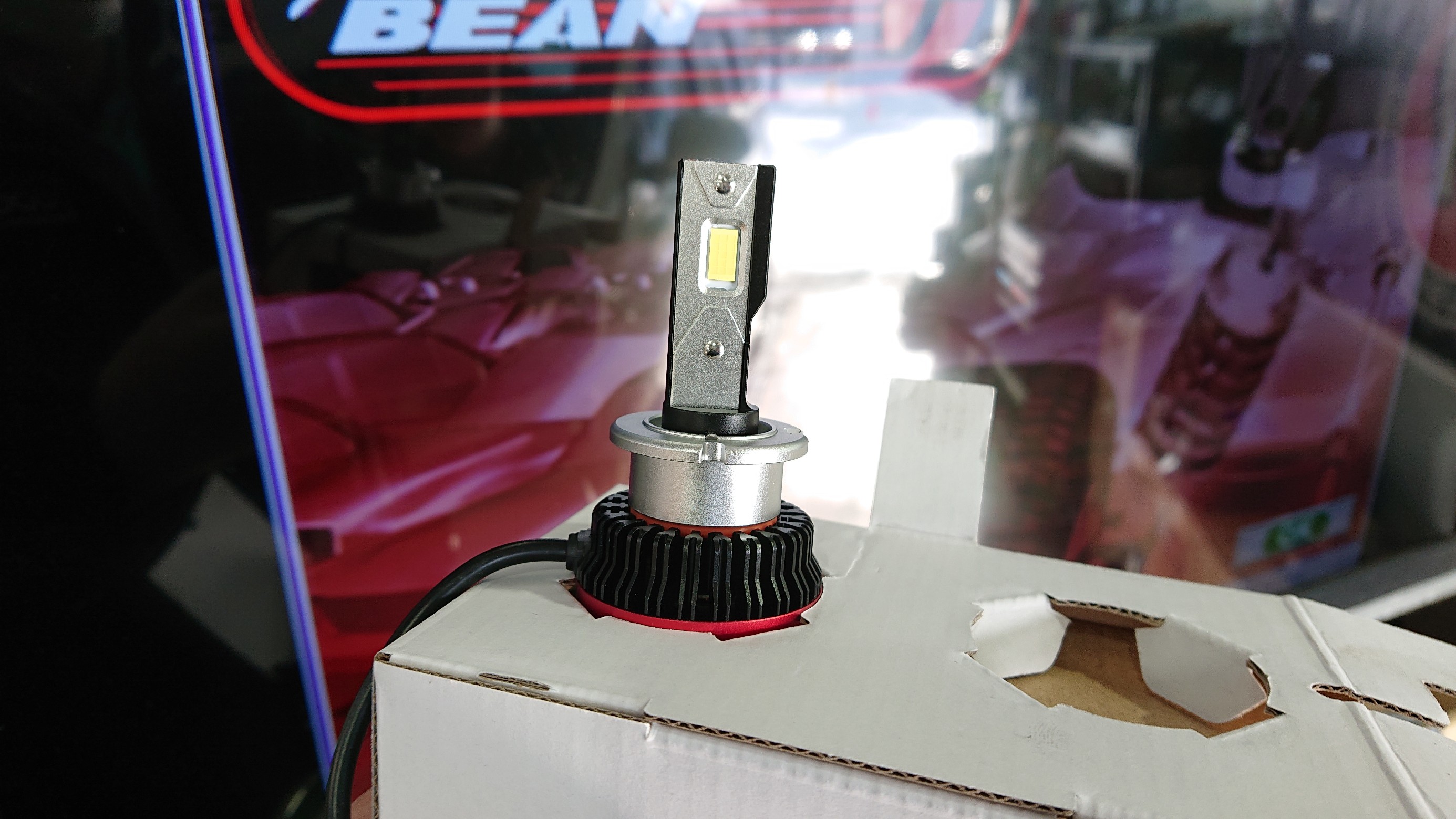 D4Sキセノンヘッドライトを 明るいLEDにチェンジ☆ BELLOF（ベロフ