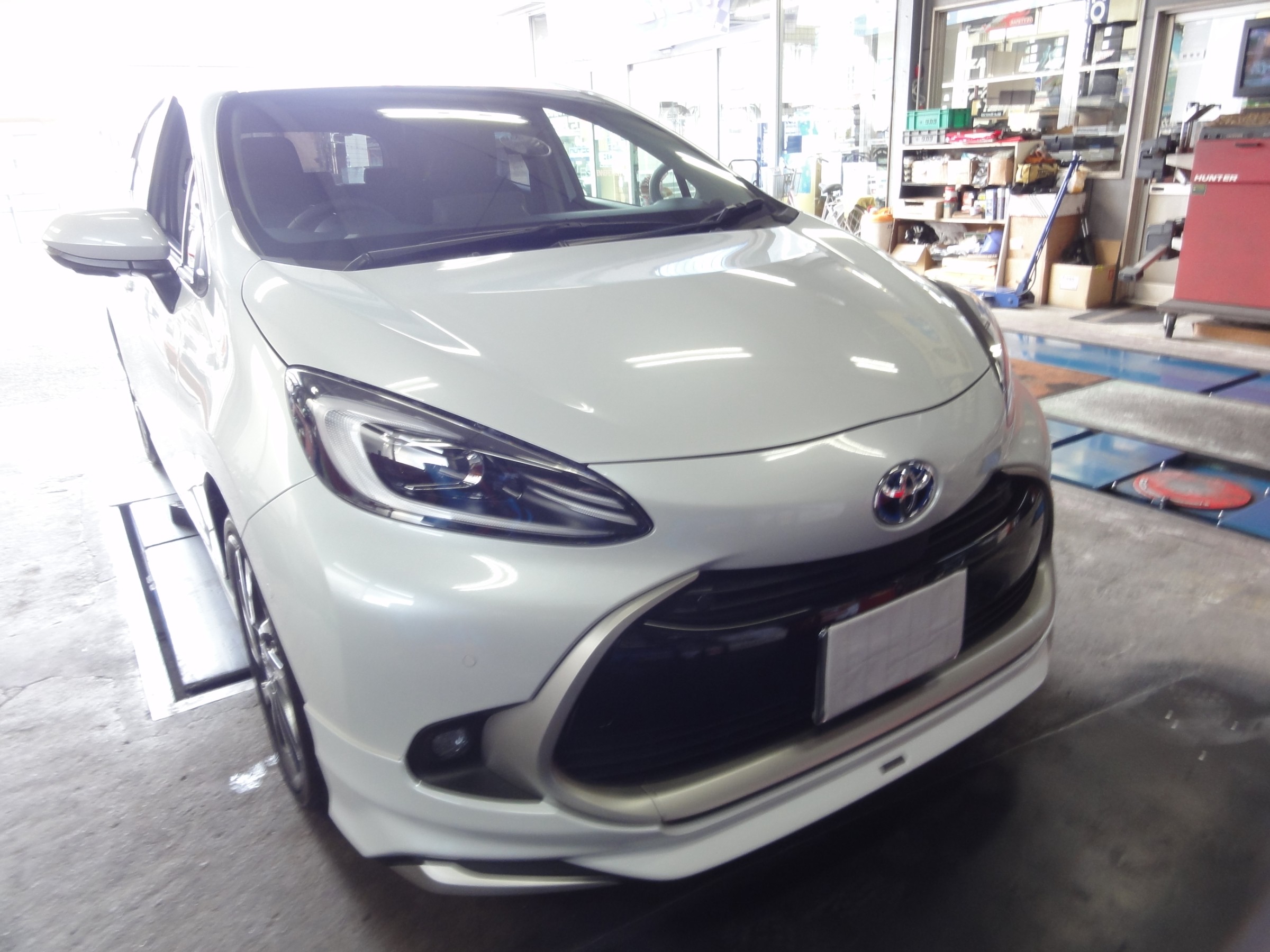 アクア（MXPK11）ブリッツ製車高調「ダンパーZZ-R」＆クスコ製フロント