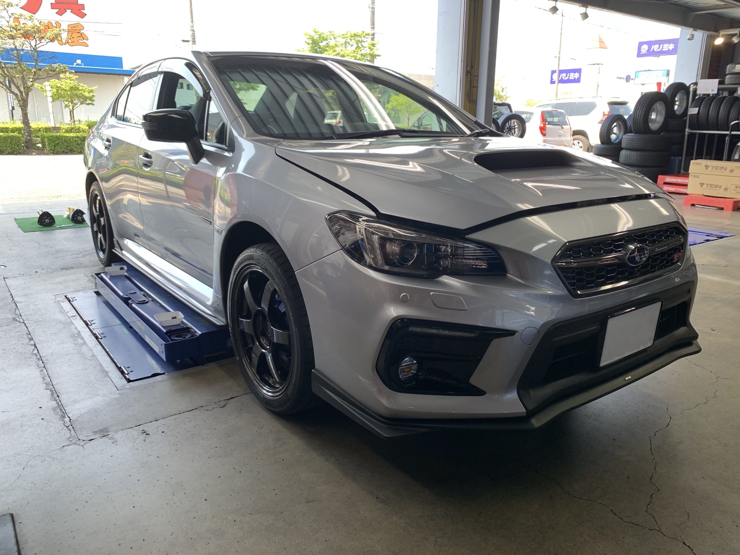 WRX S4 HKS 車高調お取り付け | スバル WRX S4 | スタッフ 日記