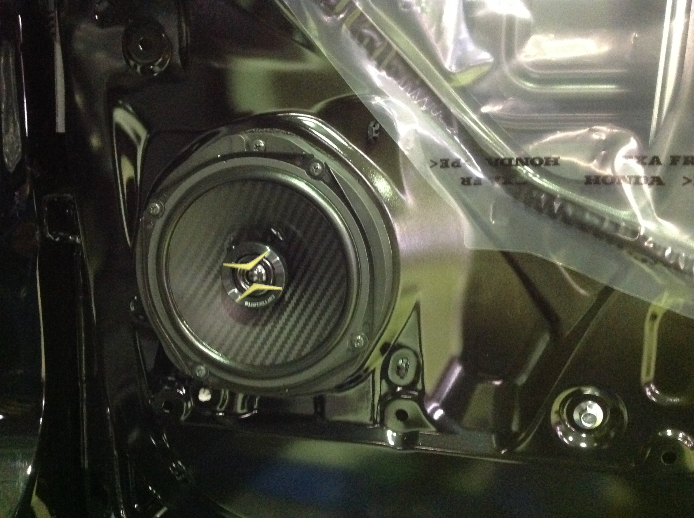 Honda N Vanさん ナビ スピーカー装着です ホンダ N Van Av カーナビ ドライブレコーダー Etc Av カーナビ ドライブレコーダー Etc ナビゲーション取付 スタッフ日記 コクピット きねいわ 車のカスタマイズにかかわるスタッフより