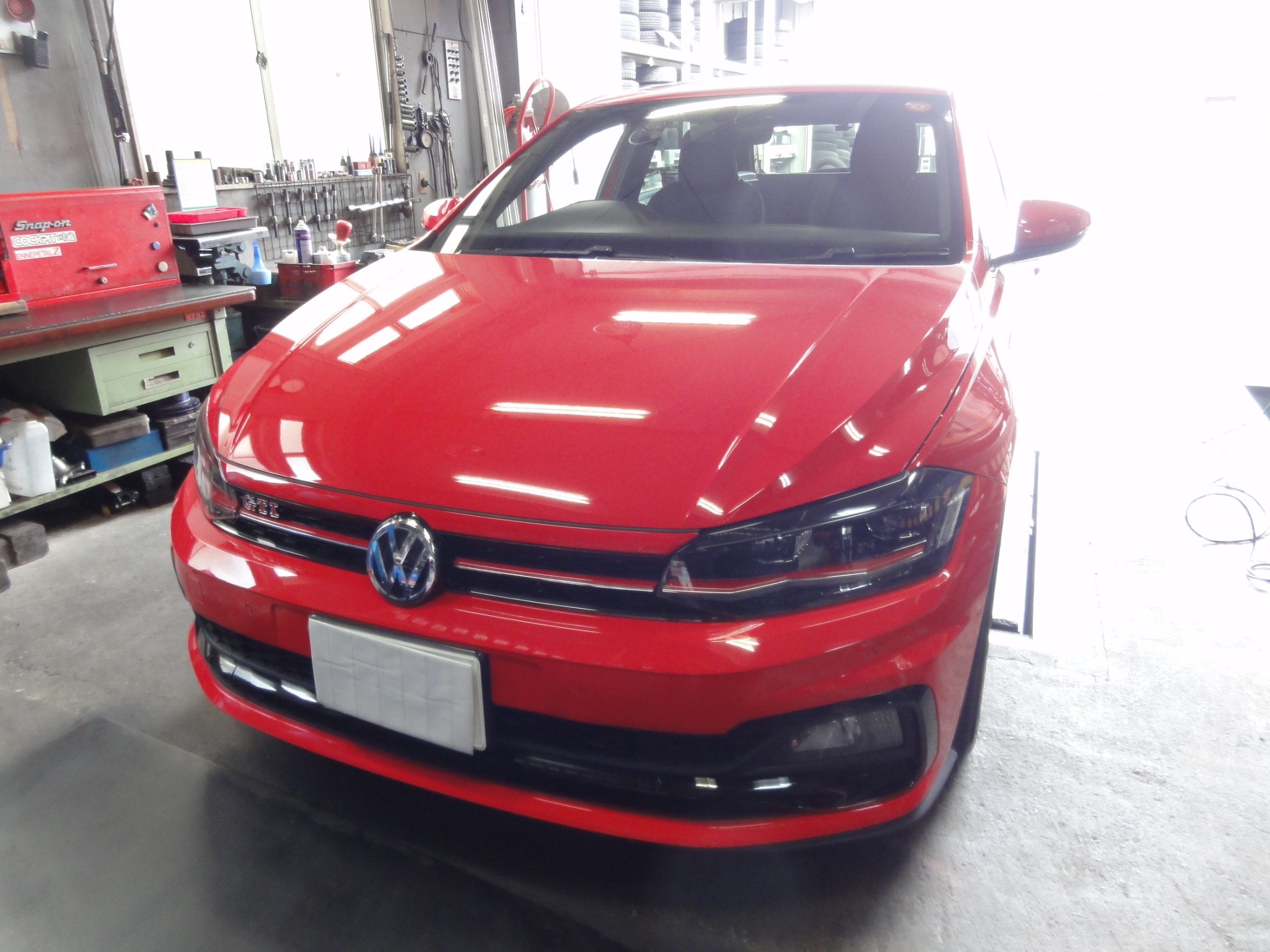 ポロ（GTI）ブリヂストンの最新スタッドレス「ブリザック VRX3