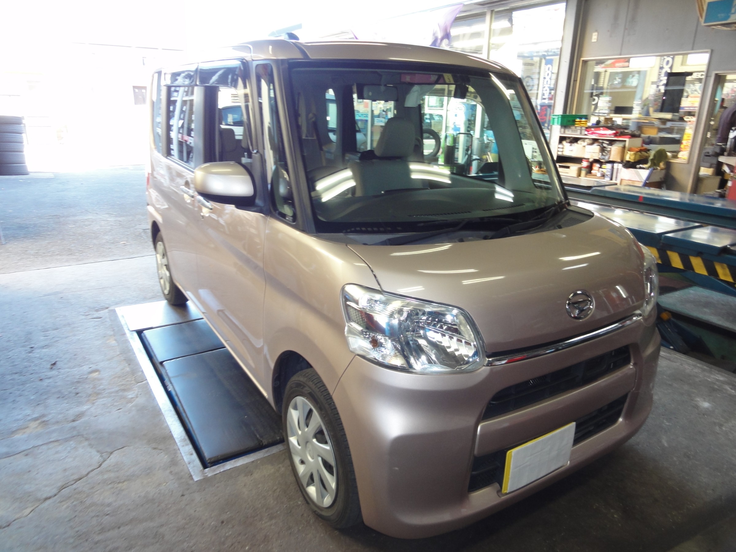 タント（LA600S）KYB（カヤバ）製のショックアブソーバー「ニューSR MC