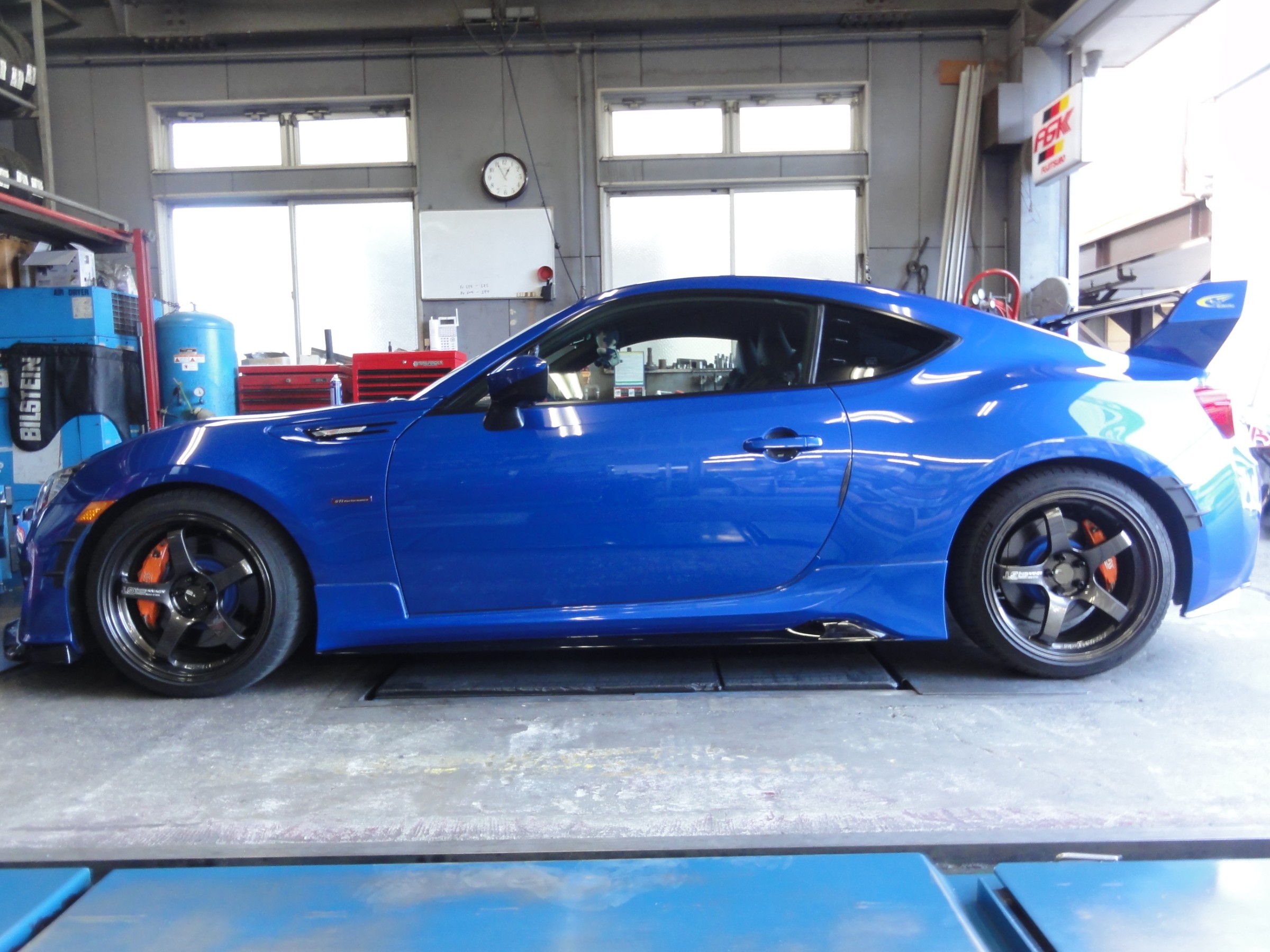 BRZ（ZC6）ビルシュタイン車高調→エナペタルE12車高調へ仕様
