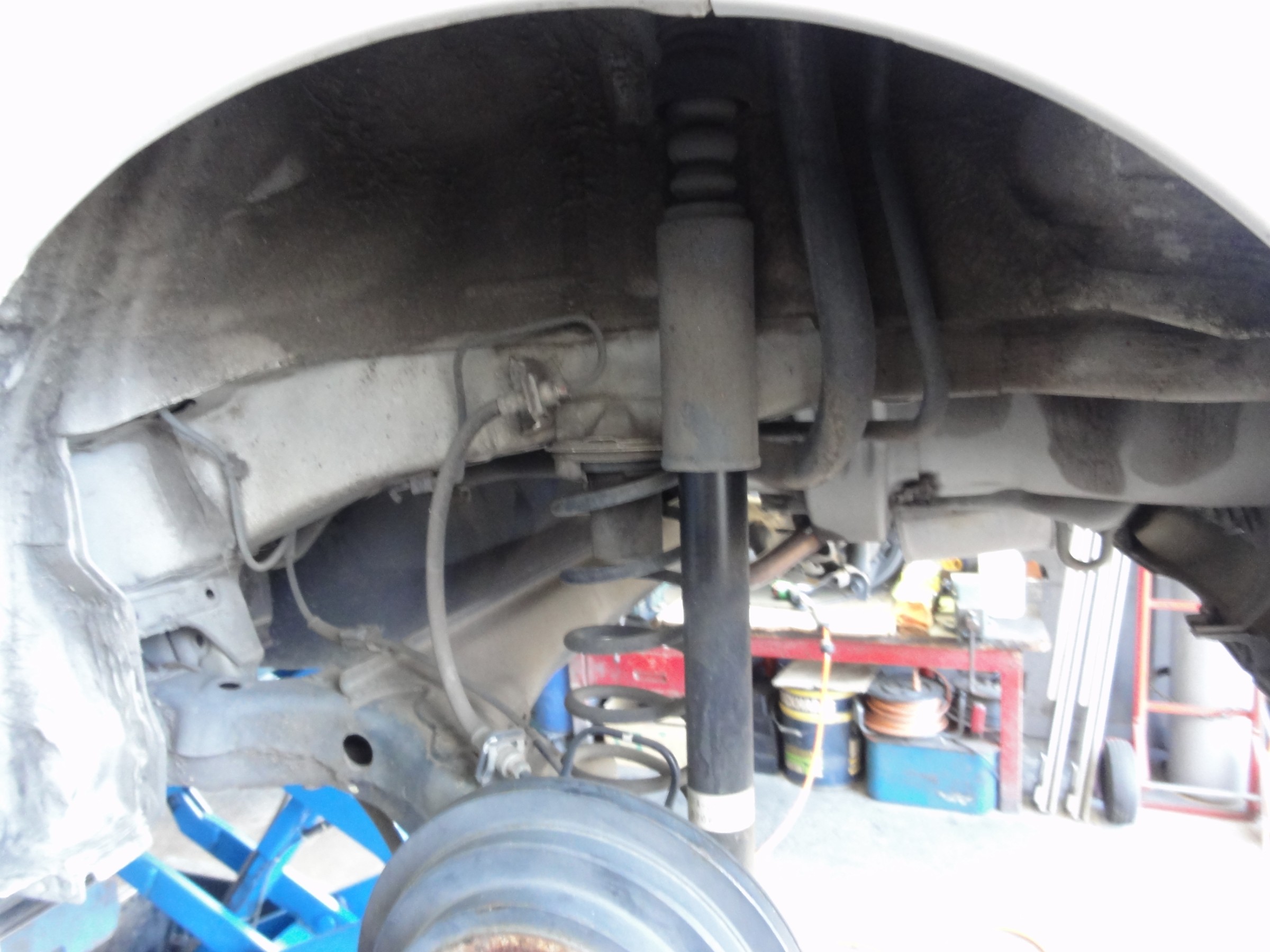 ライフJB7 車庫調　テイン ライフ（JB7）テイン製車高調「STREET BASIS Z」装着