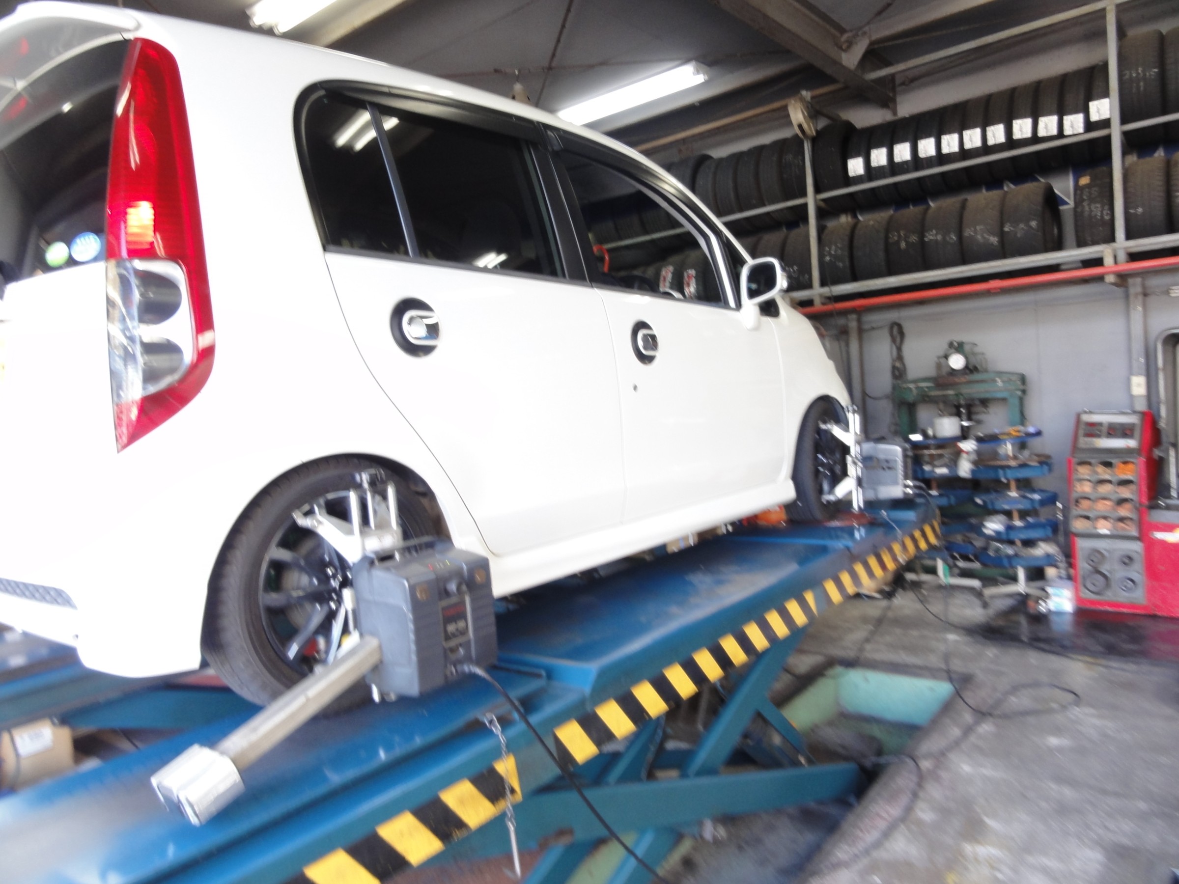 ライフ(JB7)テイン製車高調「STREET BASIS Z」装着 ライフ(JB7)テイン製車高調「STREET BASIS Z」装着