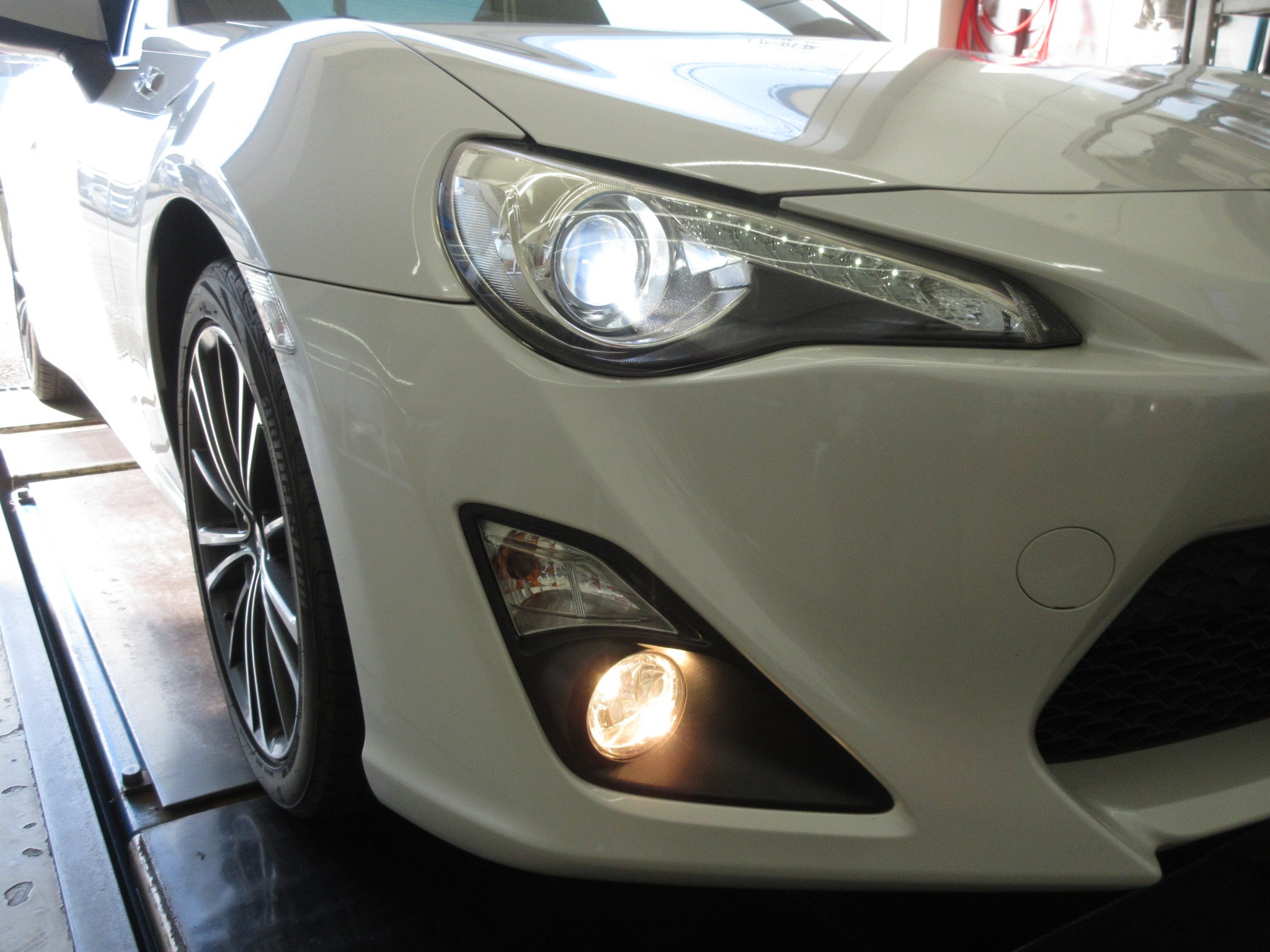 86 トヨタ ヘッドライト 86GT ZN6 スバル BRZ ZC6 流れる
