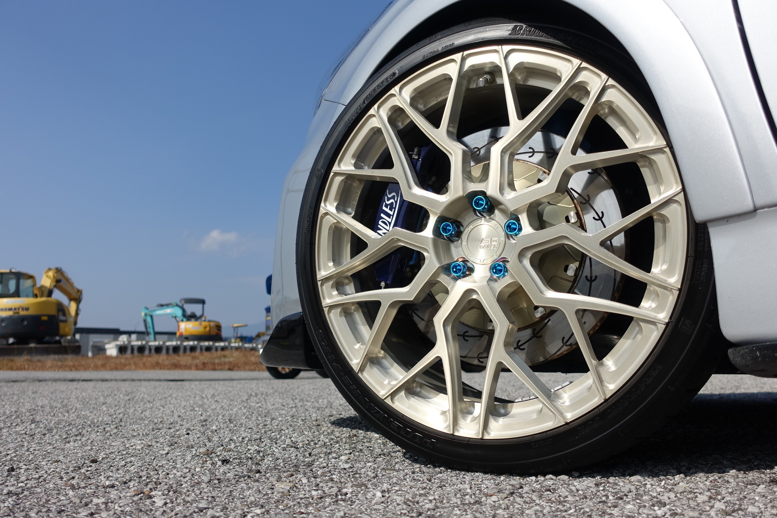 毎日ワクワクしすぎて正直困ってます！トヨタ プリウス G's（ZVW30）に