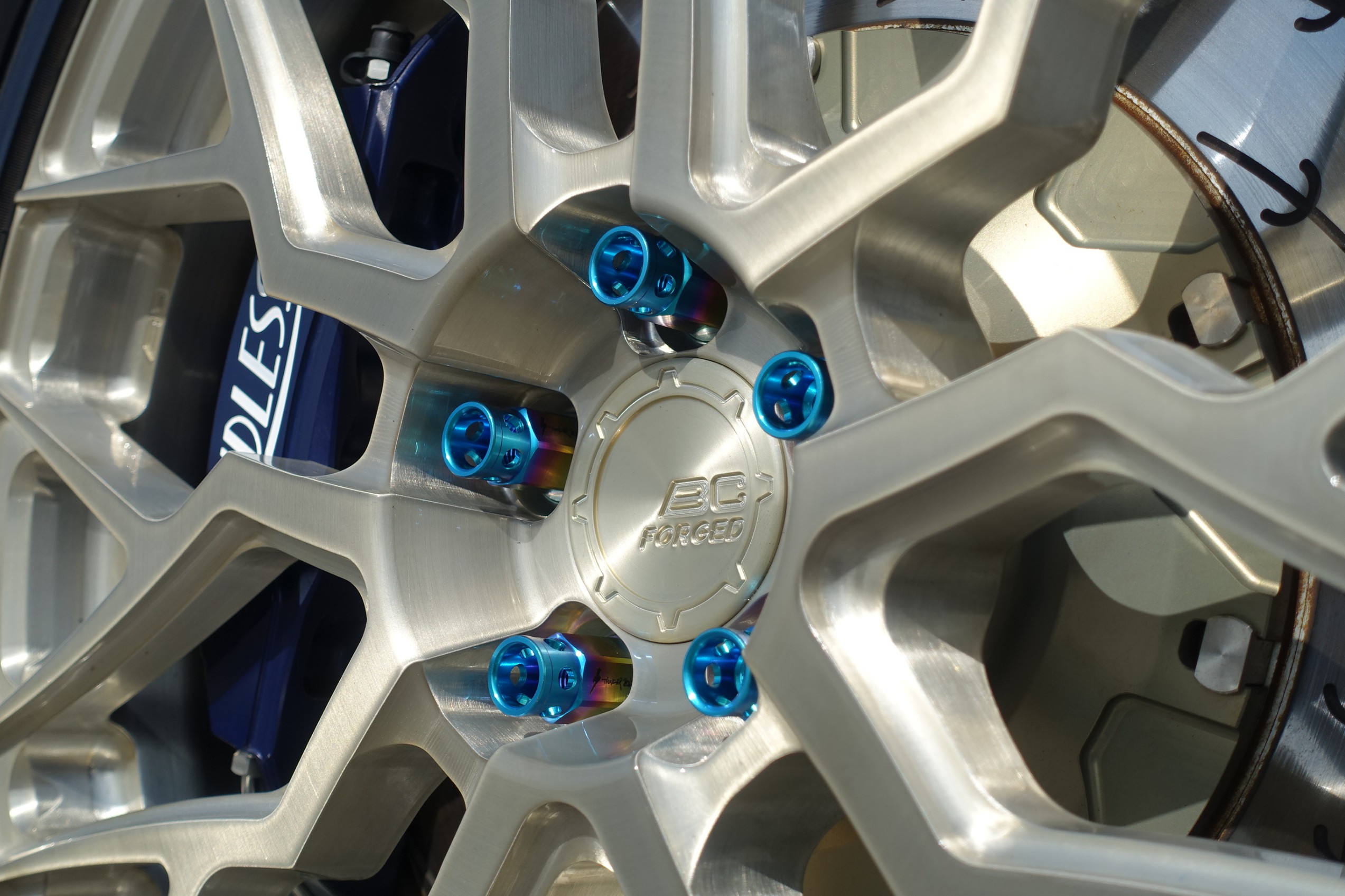毎日ワクワクしすぎて正直困ってます！トヨタ プリウス G's（ZVW30）に