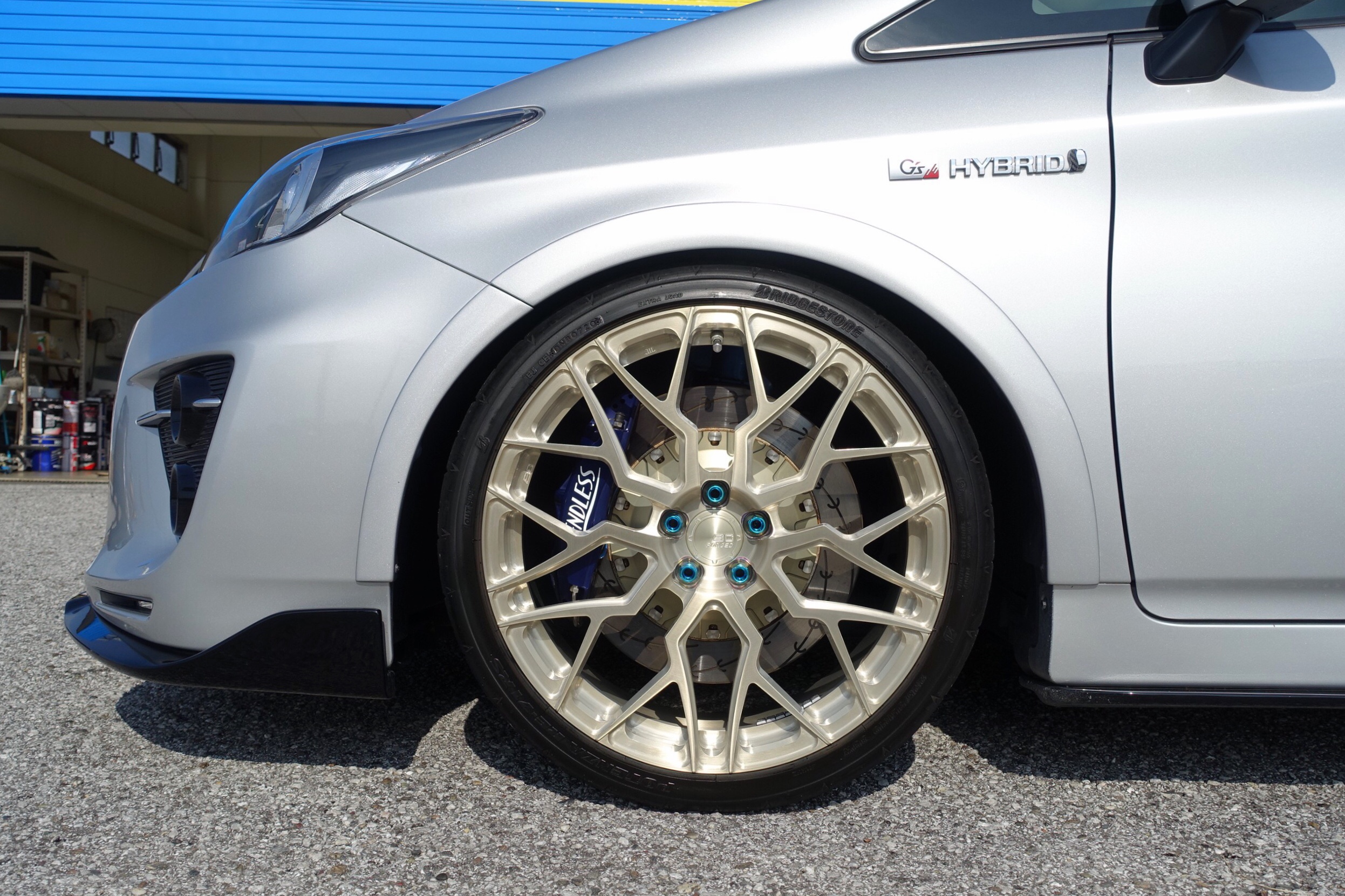 毎日ワクワクしすぎて正直困ってます！トヨタ プリウス G's（ZVW30）に