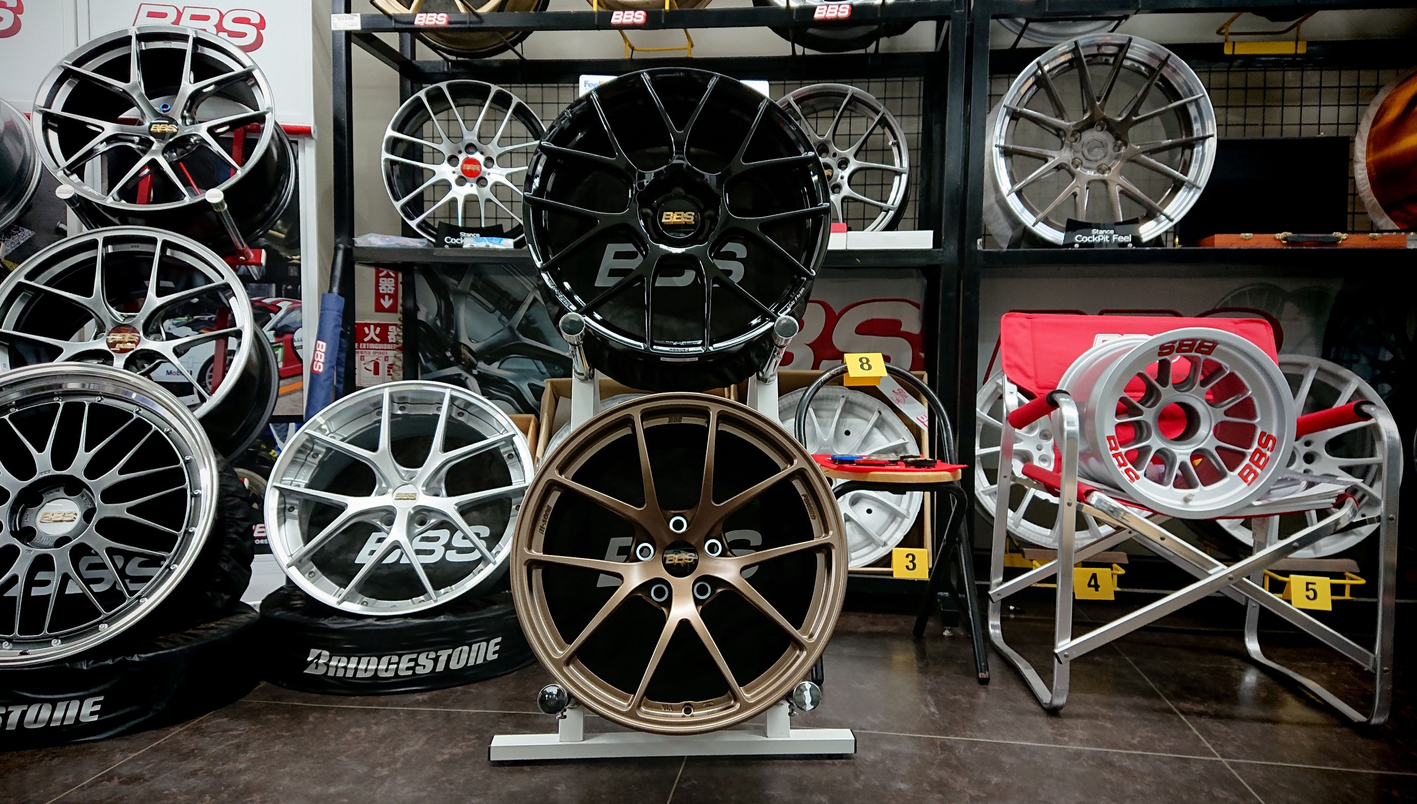 BBS RI-A マットブロンズ 18インチ　鍛造ホイール　ネオバ　4本セット ZN8 BRZにBBSのRI-A。マットブロンズの色合いがたまらなくカッコ