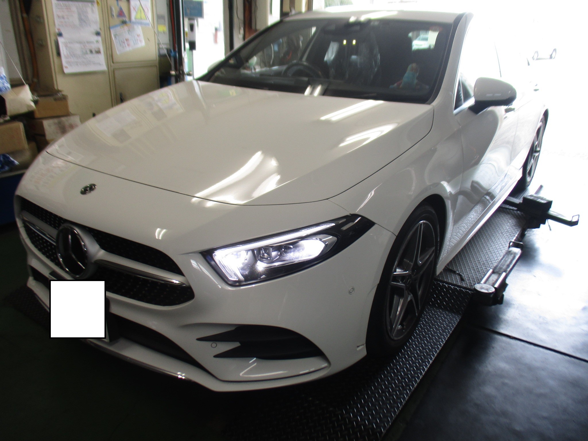 メルセデスベンツA180の純正アルミとメーカー指定のランフラット
