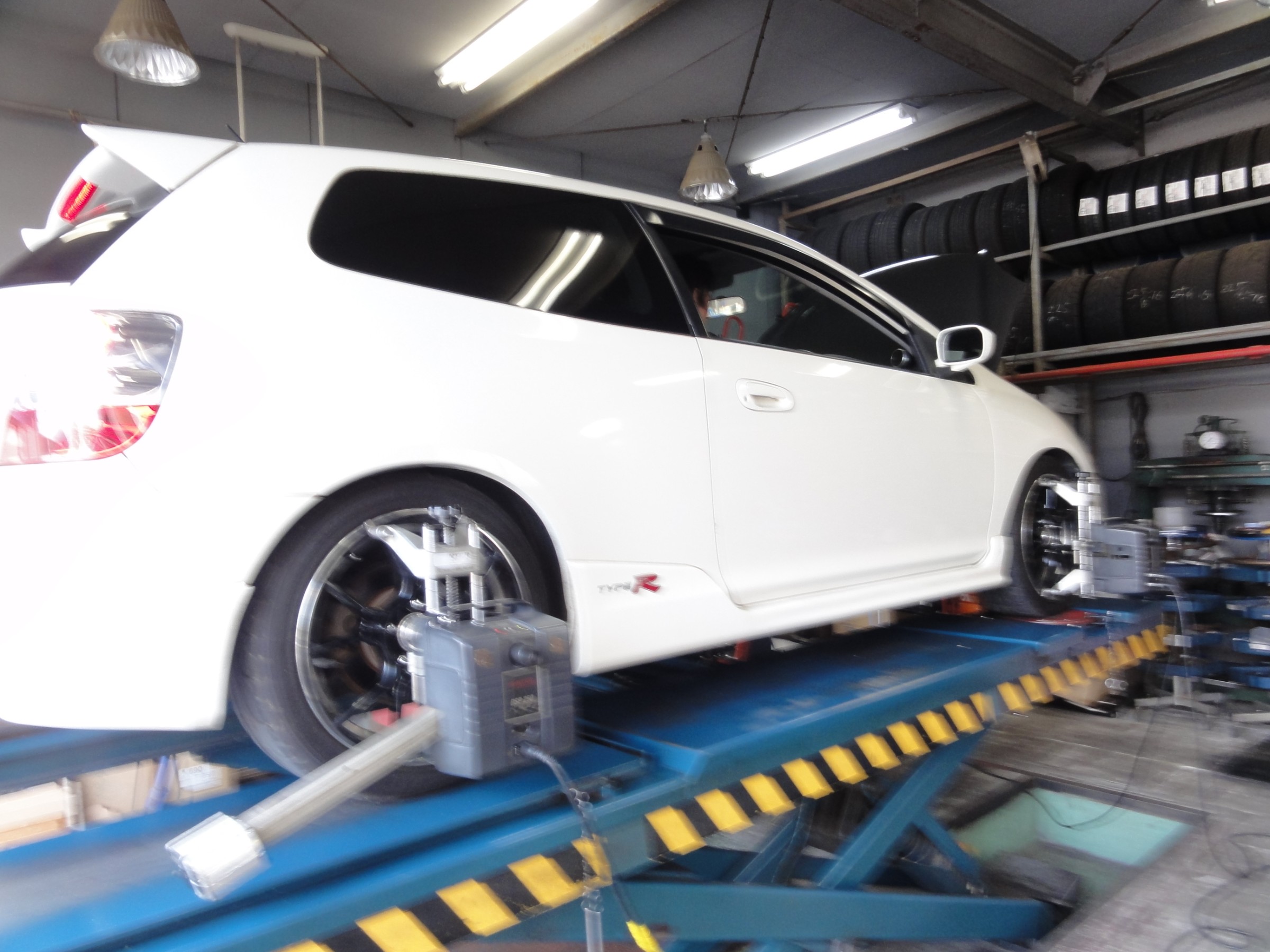 シビック タイプR（EP3）ラルグス製車高調装着（持込み