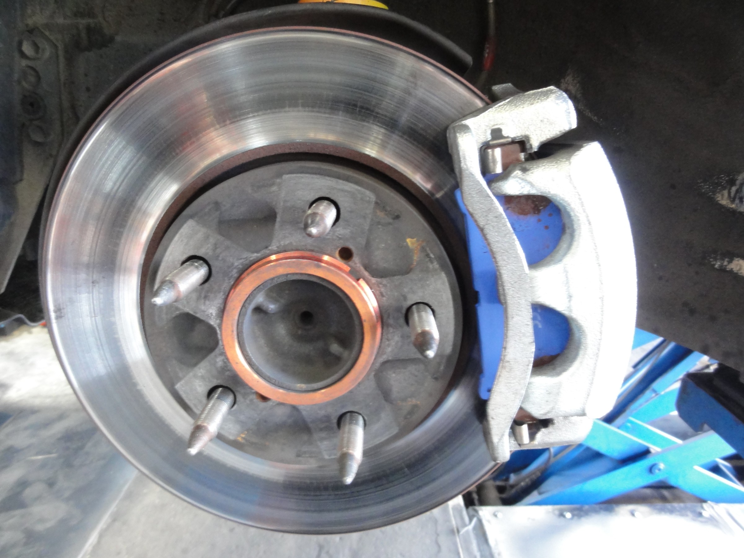 MR2（SW20）エンドレス製スポーツブレーキパッド「TypeｰR」装着