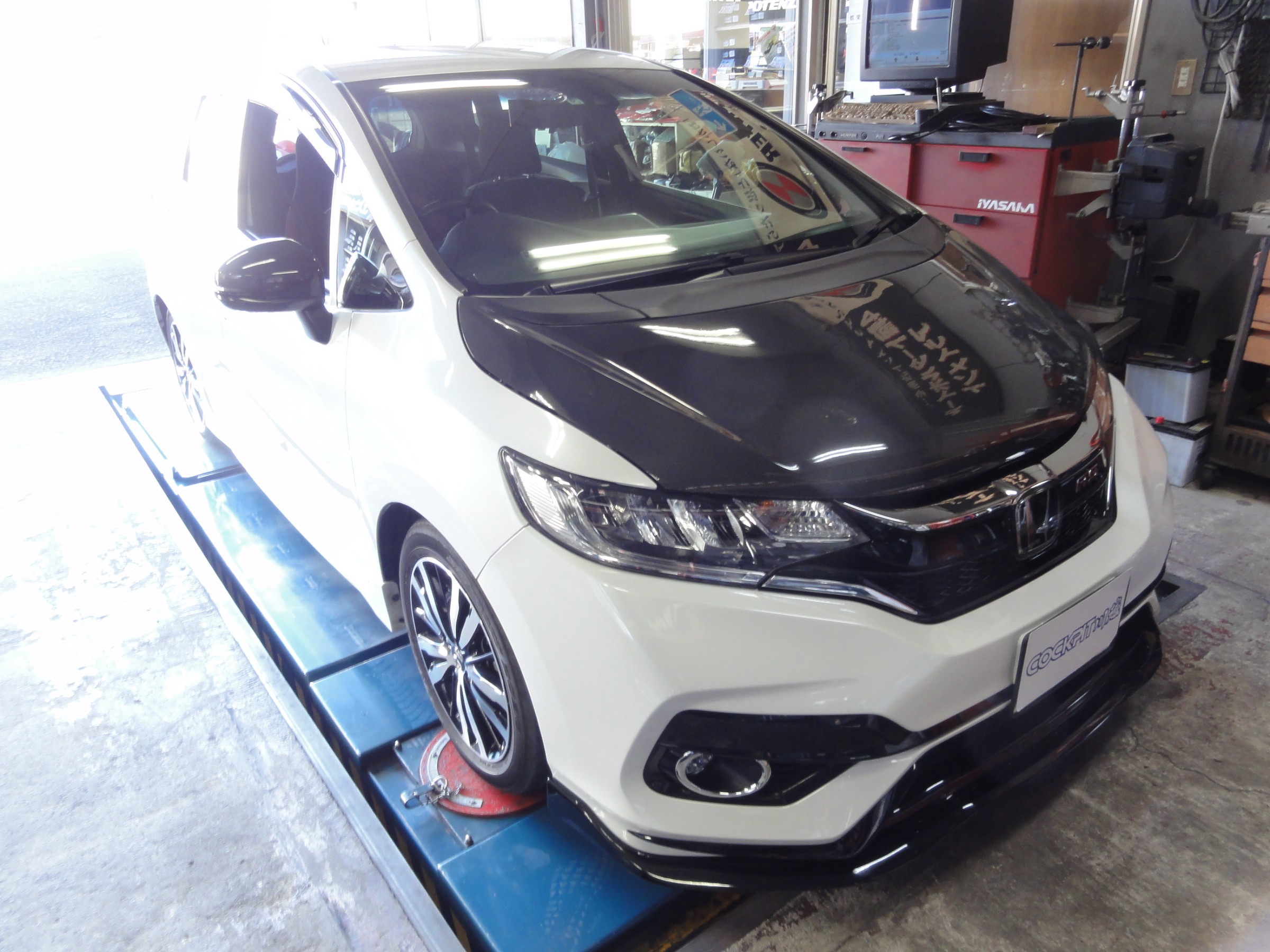 フィットrs Gk5 アライメント測定 調整 ホンダ フィット ホイール 4輪トータルアライメント測定 調整 作業日誌 コクピット 川越 お店の得意技紹介