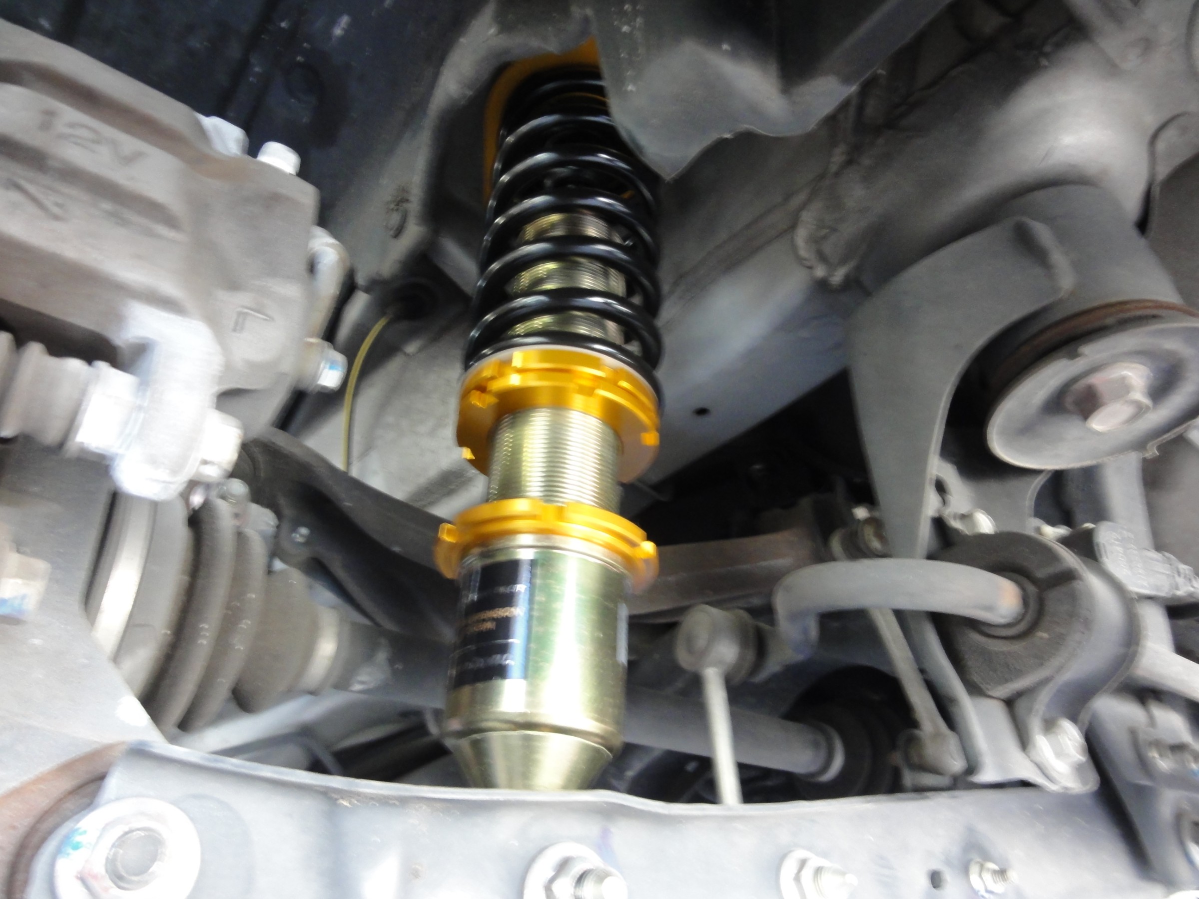 86（ZN6）CST製車高調装着（御持込）＆アライメント作業。 | トヨタ 86