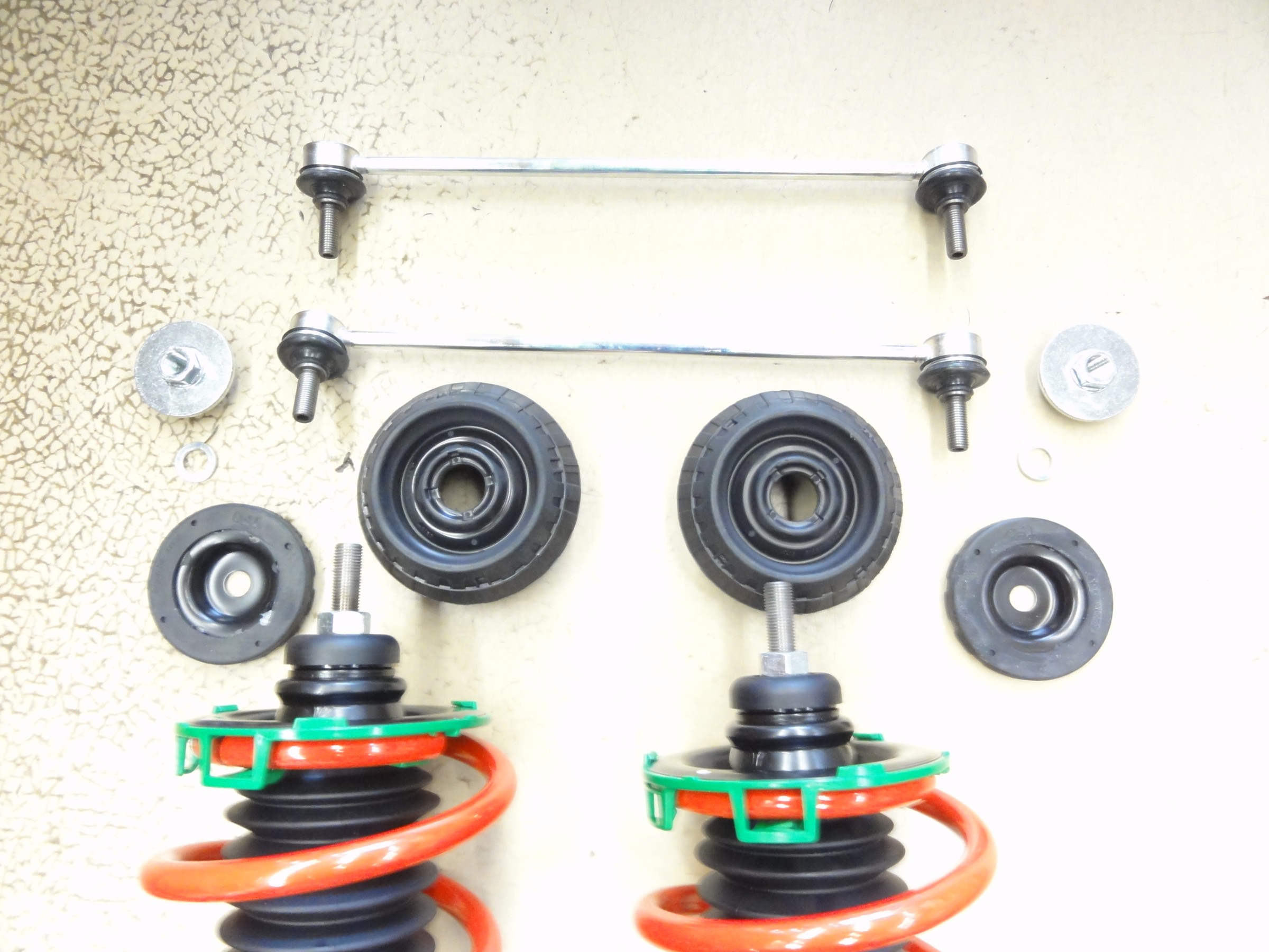 フィットRS（GK5）ショーワチューニング製スポーツ