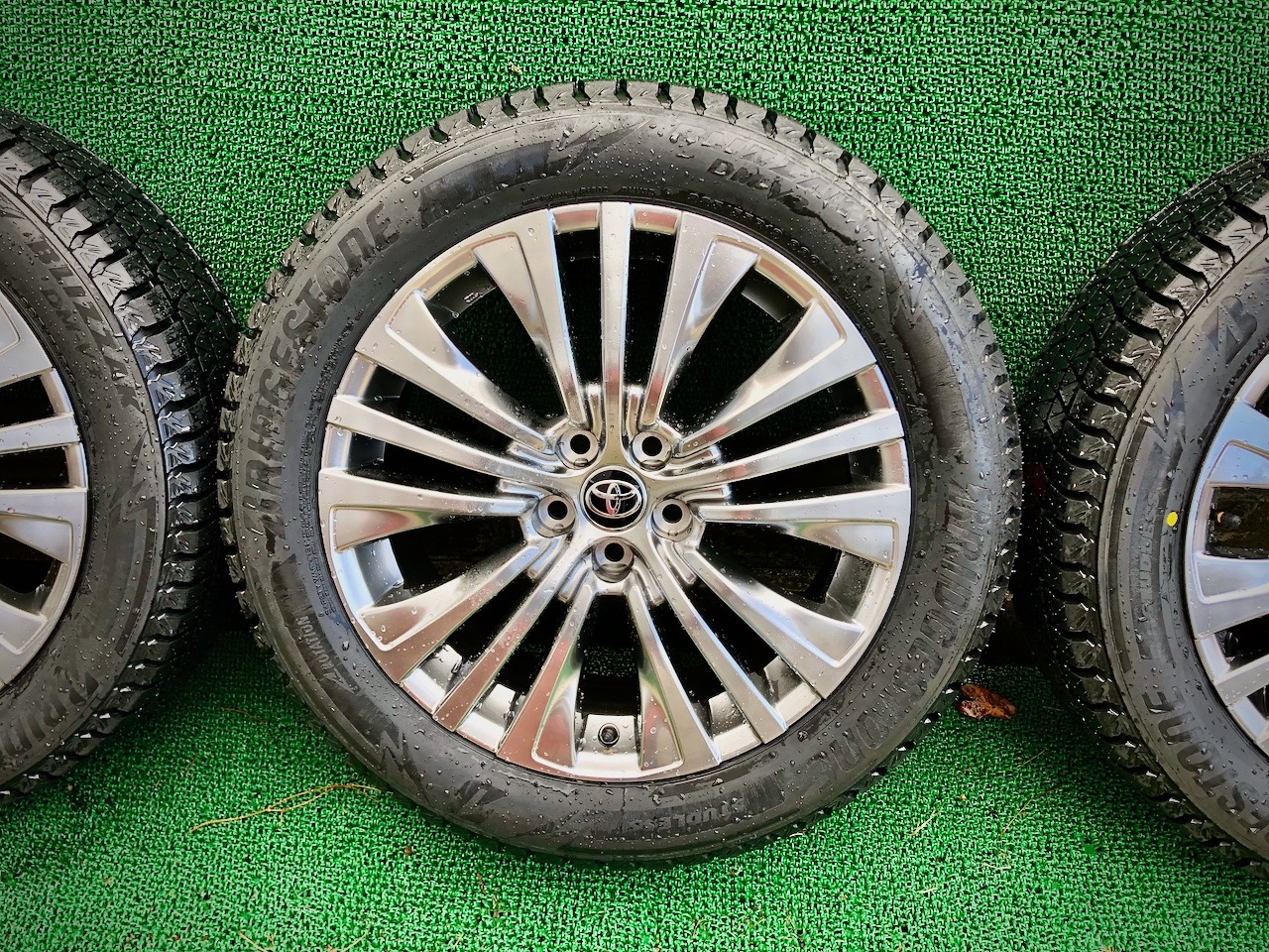 MXUA80 TOYOTA HARRIER ✖ RAYS HOMURA 2X9Plus JET BLACK EDITION III