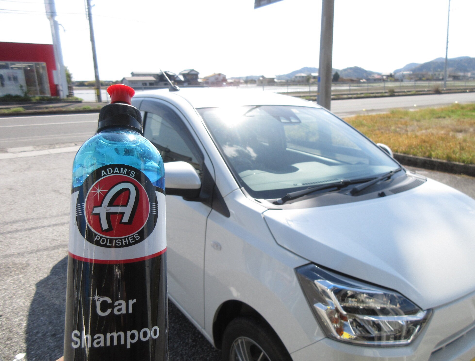 ポカポカ陽気の春は「アダムポリッシュ」で愛車をピッカピカに仕上げま