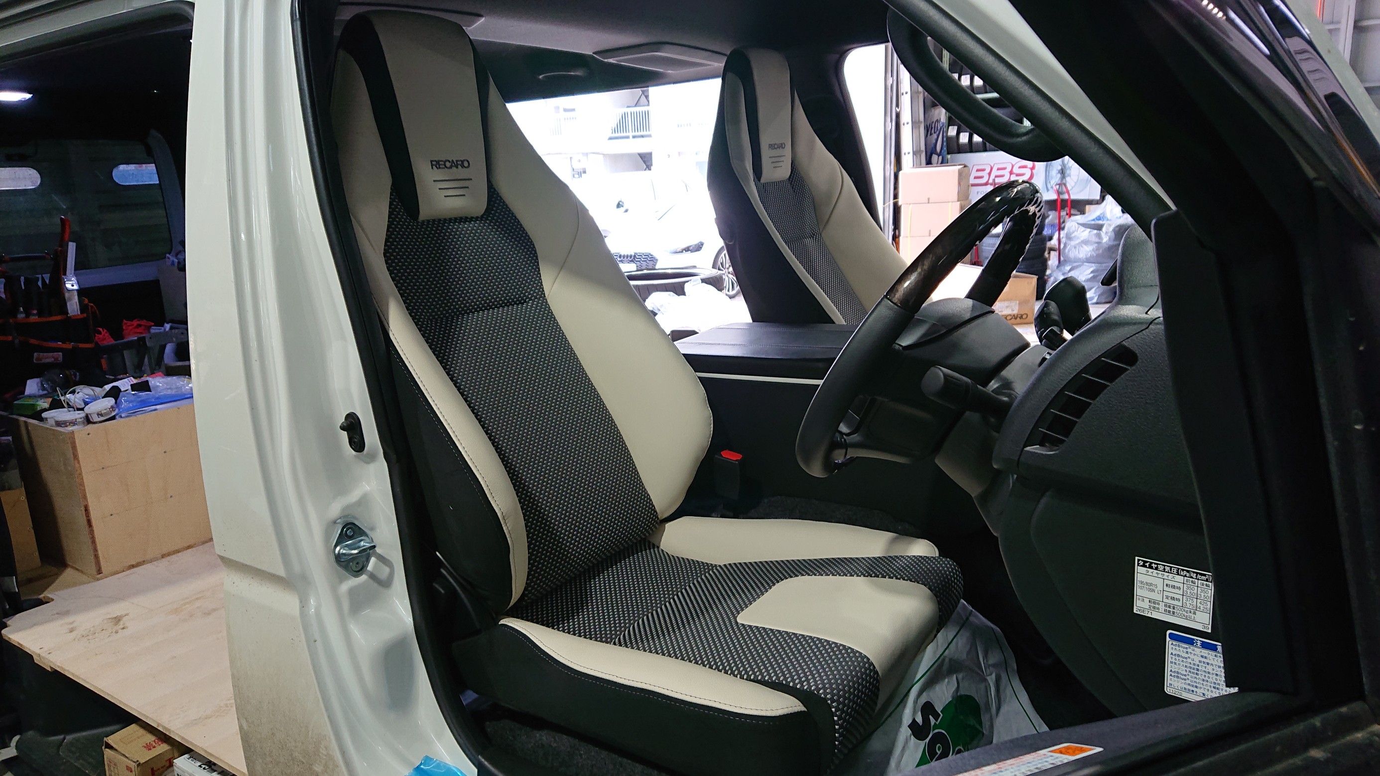 RECARO Classic LX – Instant comfort for instant benefits.