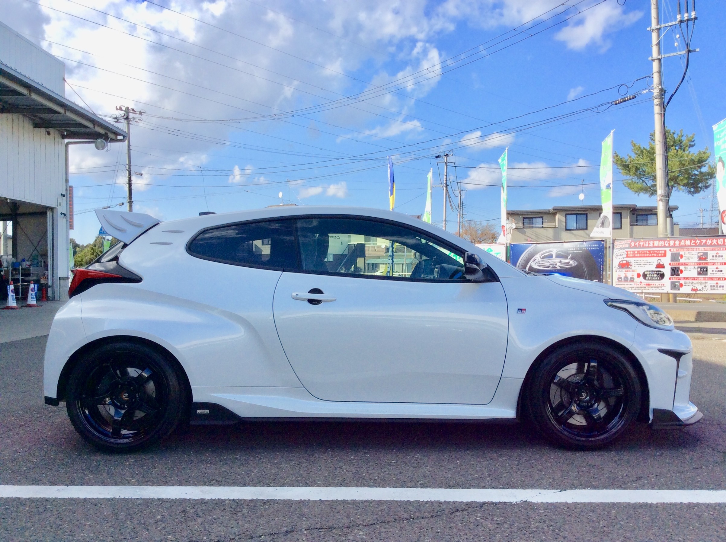 本日の作業！ | スタッフ日記 | コクピット 名取 | 車のカスタマイズに