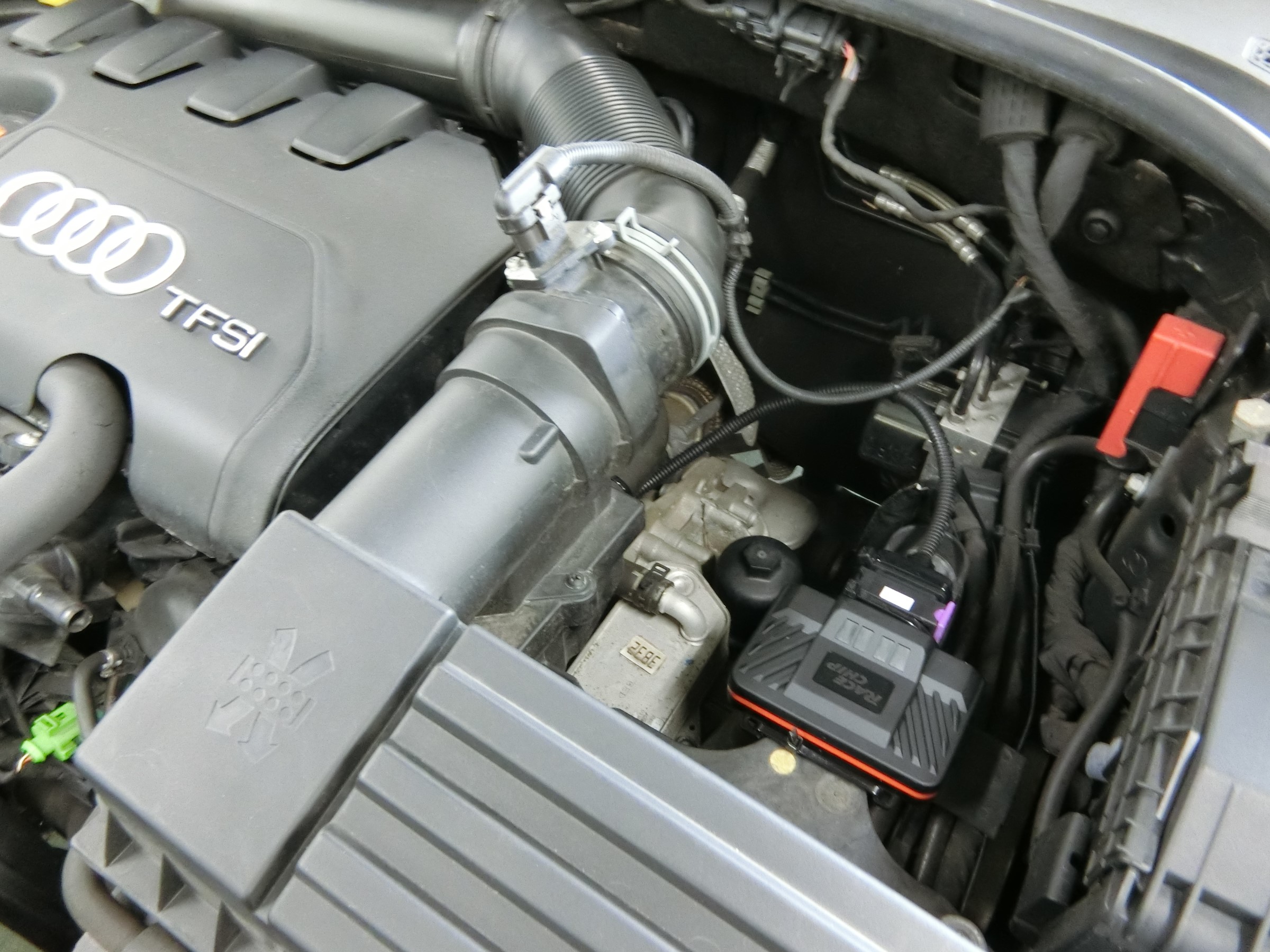 ☆Racechip Ultimate☆をAUDI TT 8Jに取付けいたしました！ | アウディ