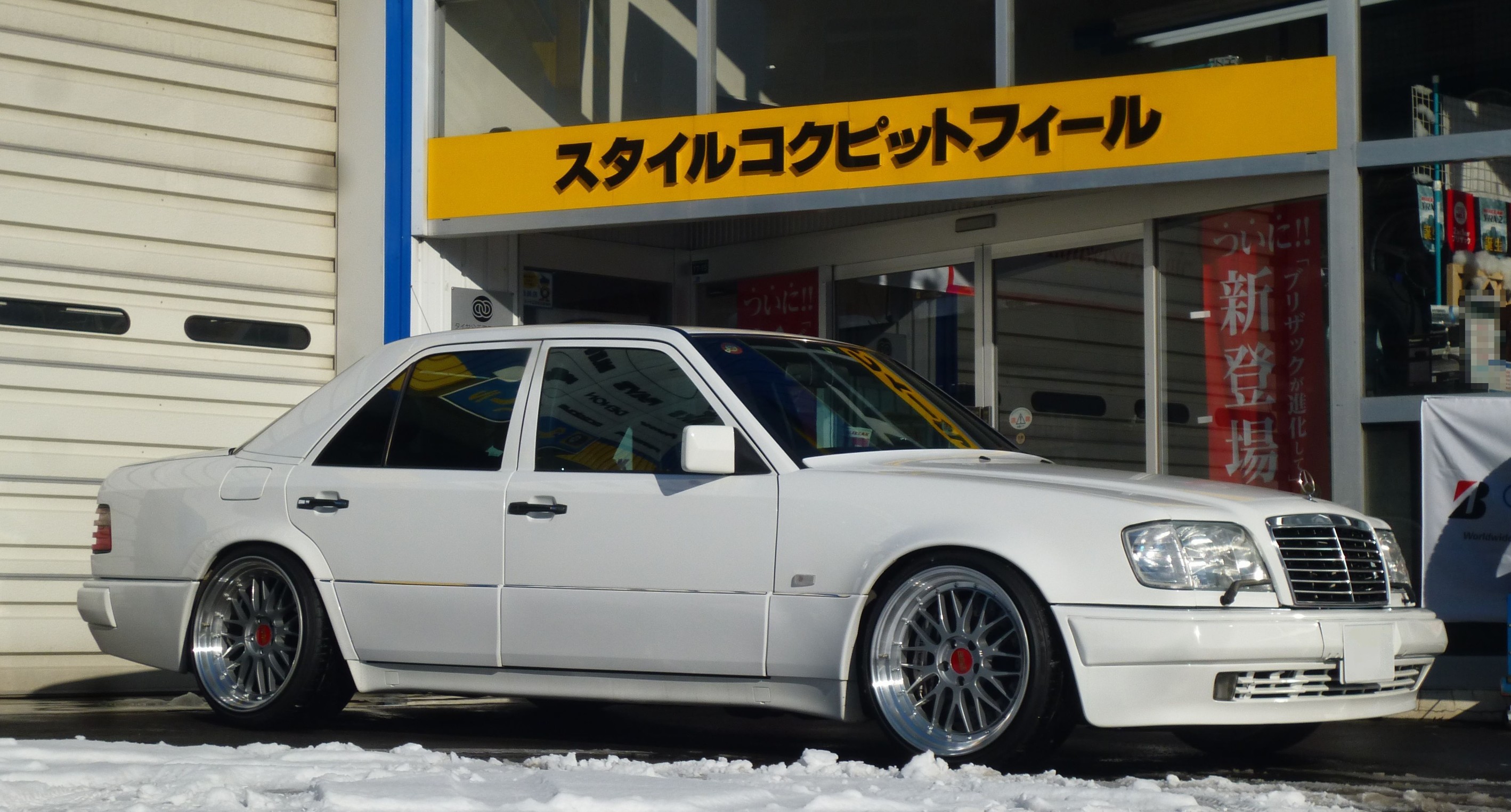 Mercedes-Benz（メルセデス・ベンツ）W124 E500 の一括仕上げ作業。 | メルセデス・ベンツ Eクラス  足まわり（サスペンション・ブレーキ） ホイール > 4輪トータルアライメント測定・調整 | Feel Book | スタイルコクピット フィール |  車のカスタマイズにかかわる ...