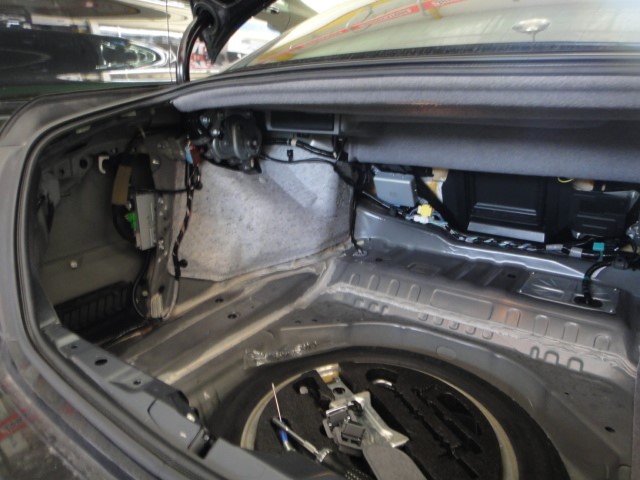 レジェンド Kb1 フリップダウンモニター取り付け ホンダ レジェンド Av カーナビ ドライブレコーダー Etc Av カーナビ ドライブレコーダー Etc フリップダウン 追加モニター各種 取付 スタッフ日記 コクピット さつま岸和田