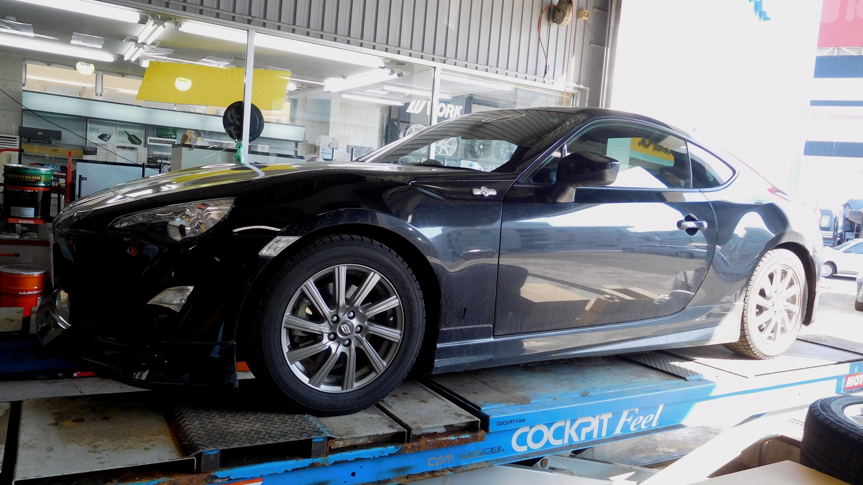 トヨタ 86（ハチロク）ZN6 へ車高調 取付作業 ／ CUSCO（クスコ）CUSCO