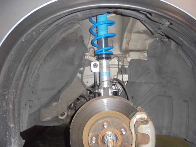 抜け気味の純正からの脱却！！ | 日産 ジューク 足まわり