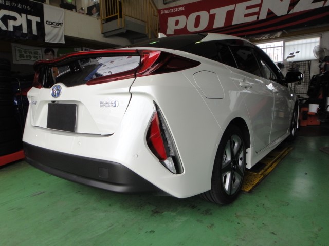 プリウスphv 車高調取り付け トヨタ プリウス 足まわり サスペンション ブレーキ 足まわり サスペンション ブレーキ サスペンションパーツ関連取付 スタッフ日記 コクピット さつま岸和田